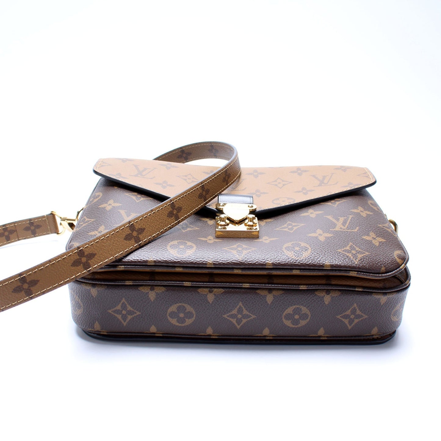 Louis Vuitton Pochette Metis Reverse Monogram