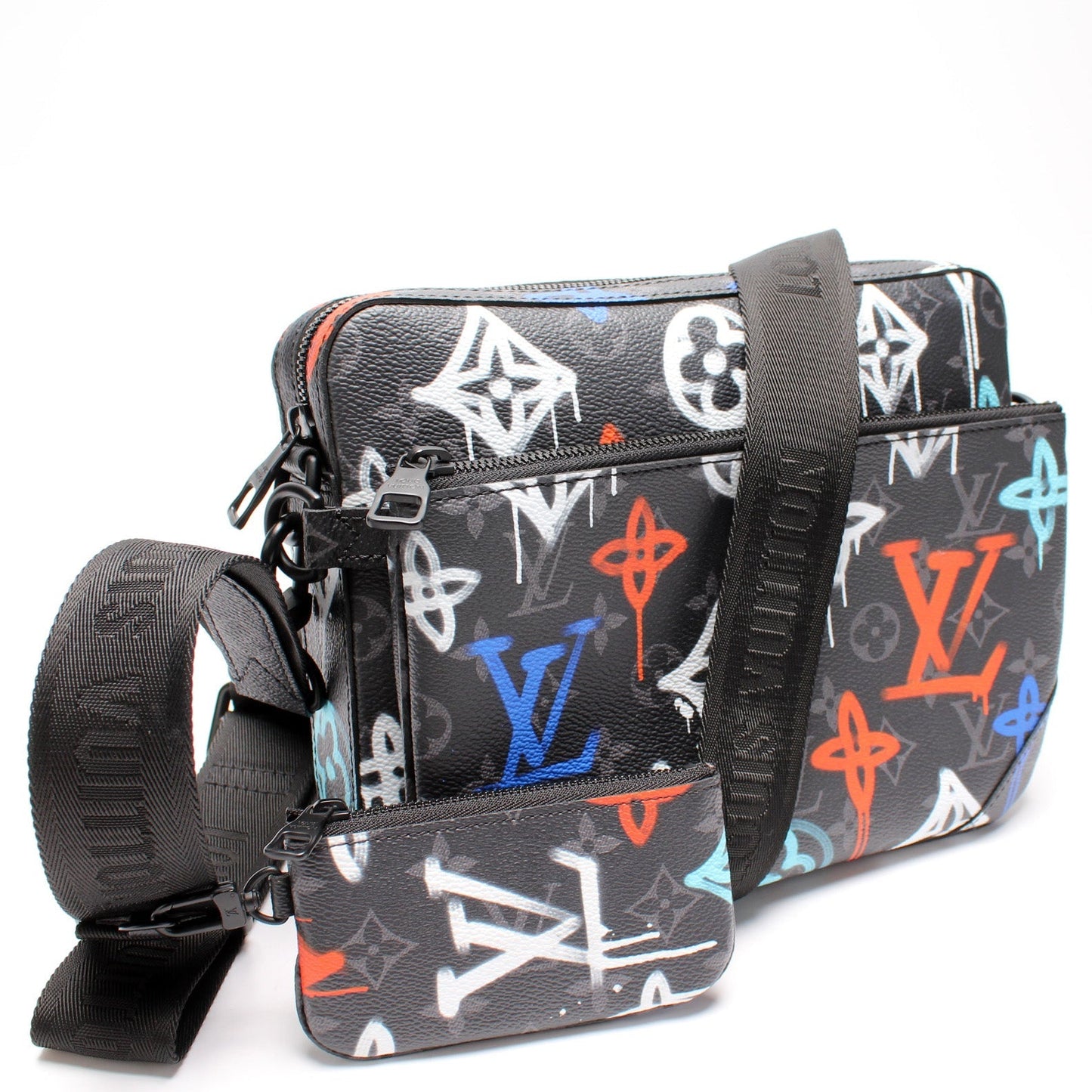 Louis Vuitton Trio Messenger Graffiti