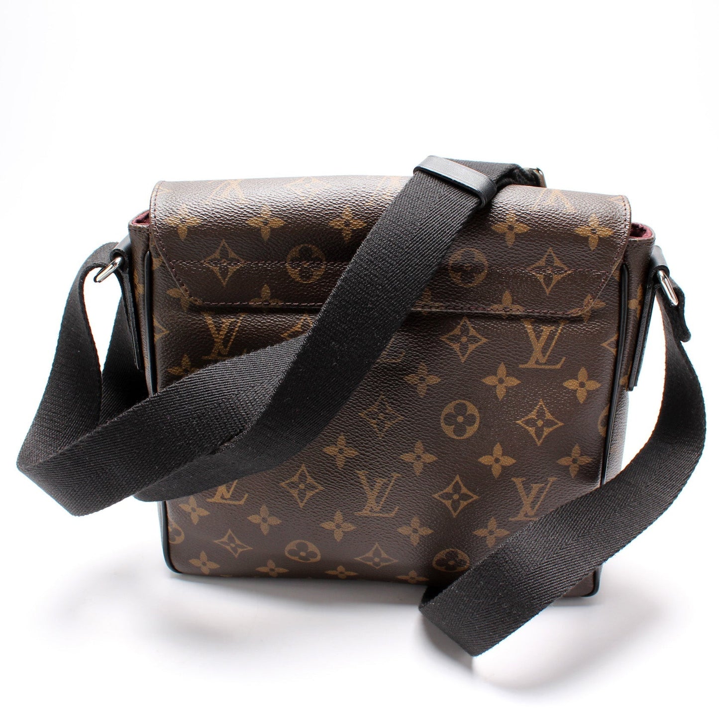 Louis Vuitton District PM Monogram