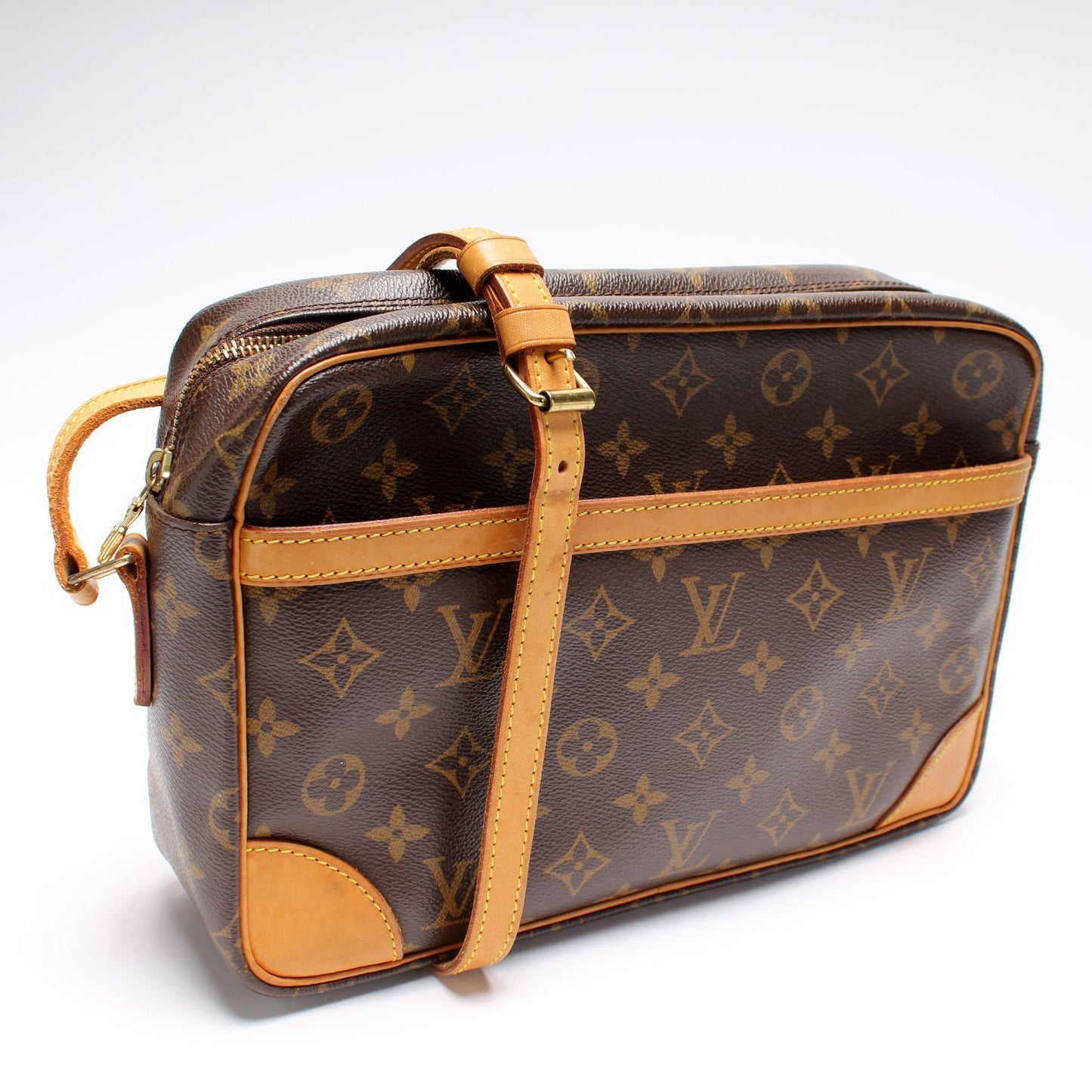 Louis Vuitton Trocadero 30 Monogram