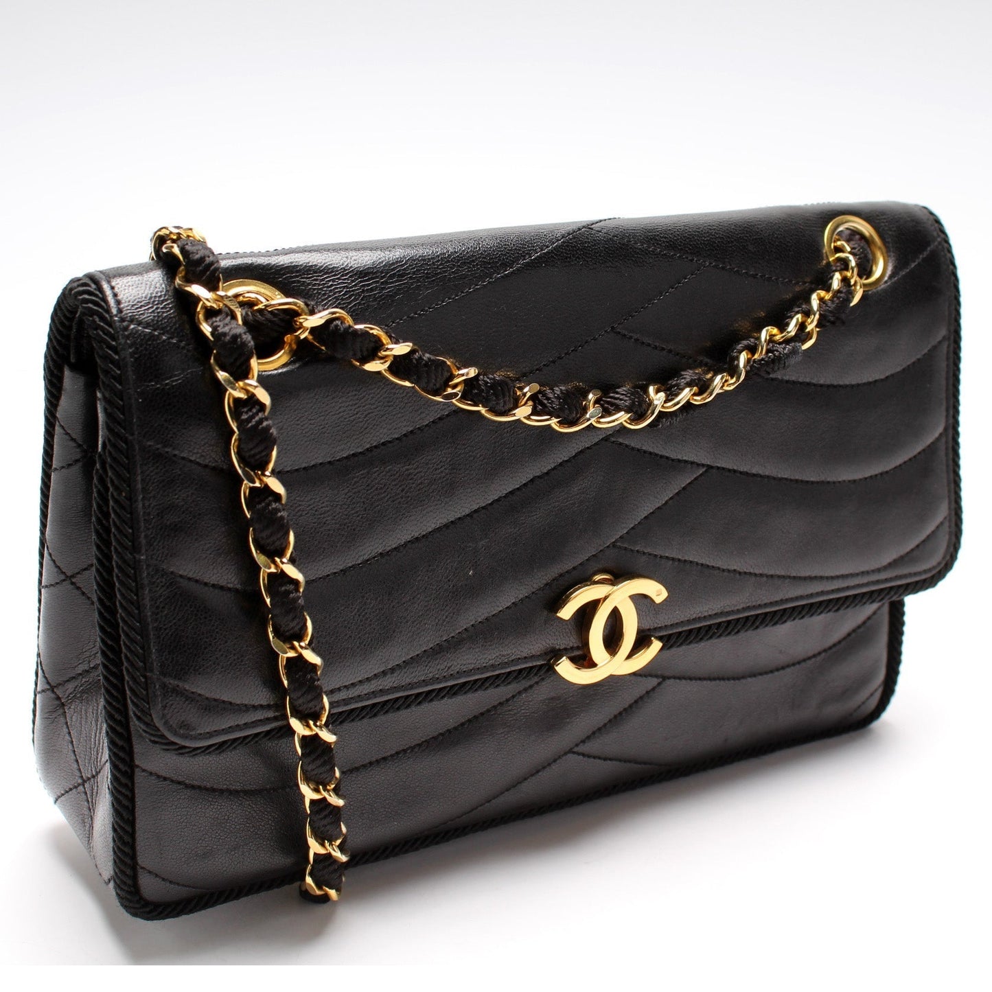 Chanel Scallop Quilted Flap Vintage Lambskin Bag