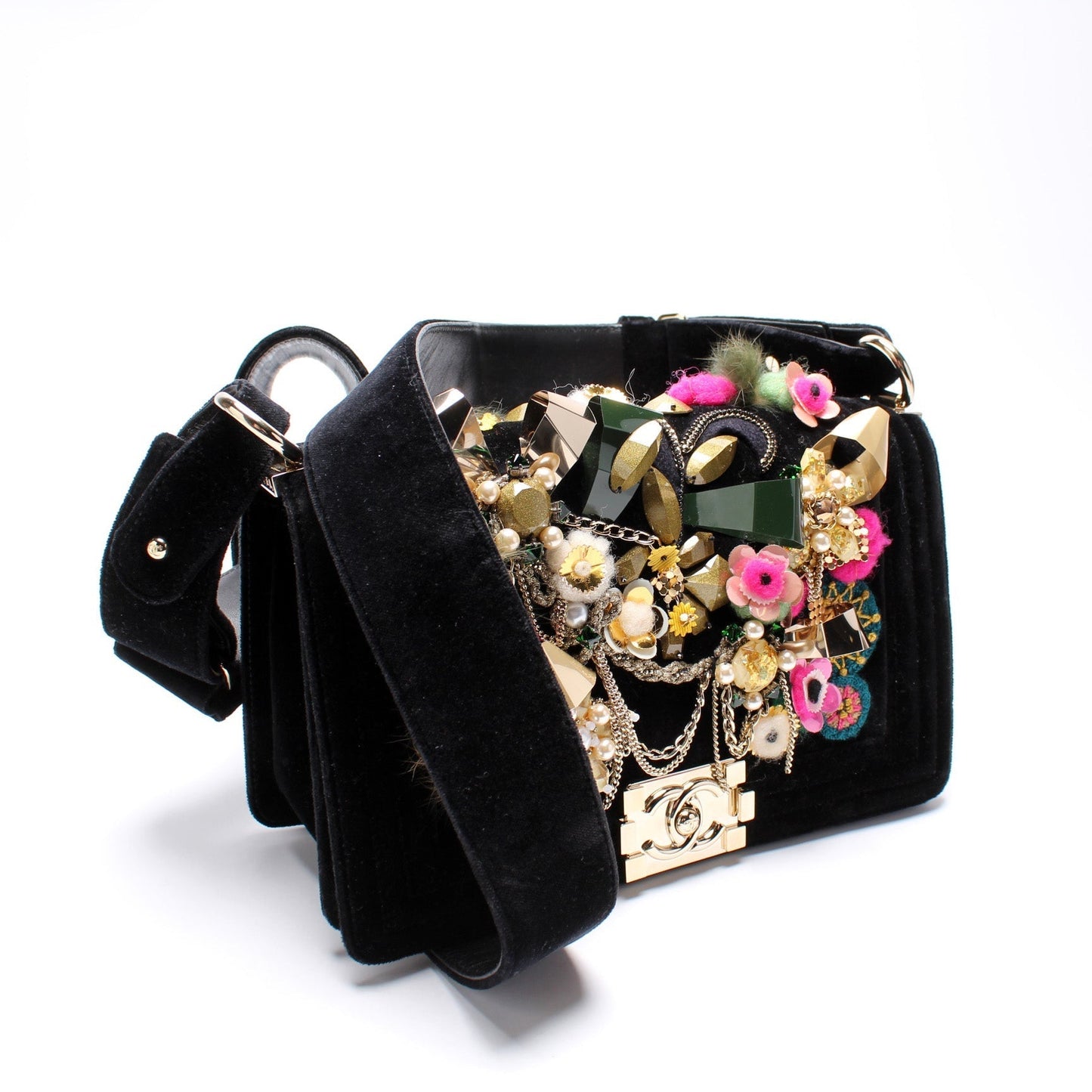 Chanel Metiers D'Art Boy Flap Velvet 21M Bag