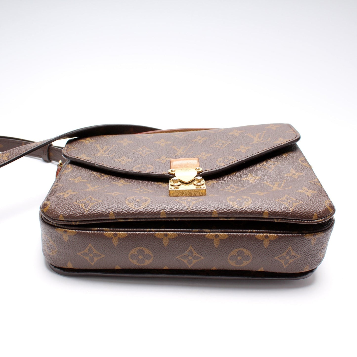 Louis Vuitton Pochette Metis Monogram