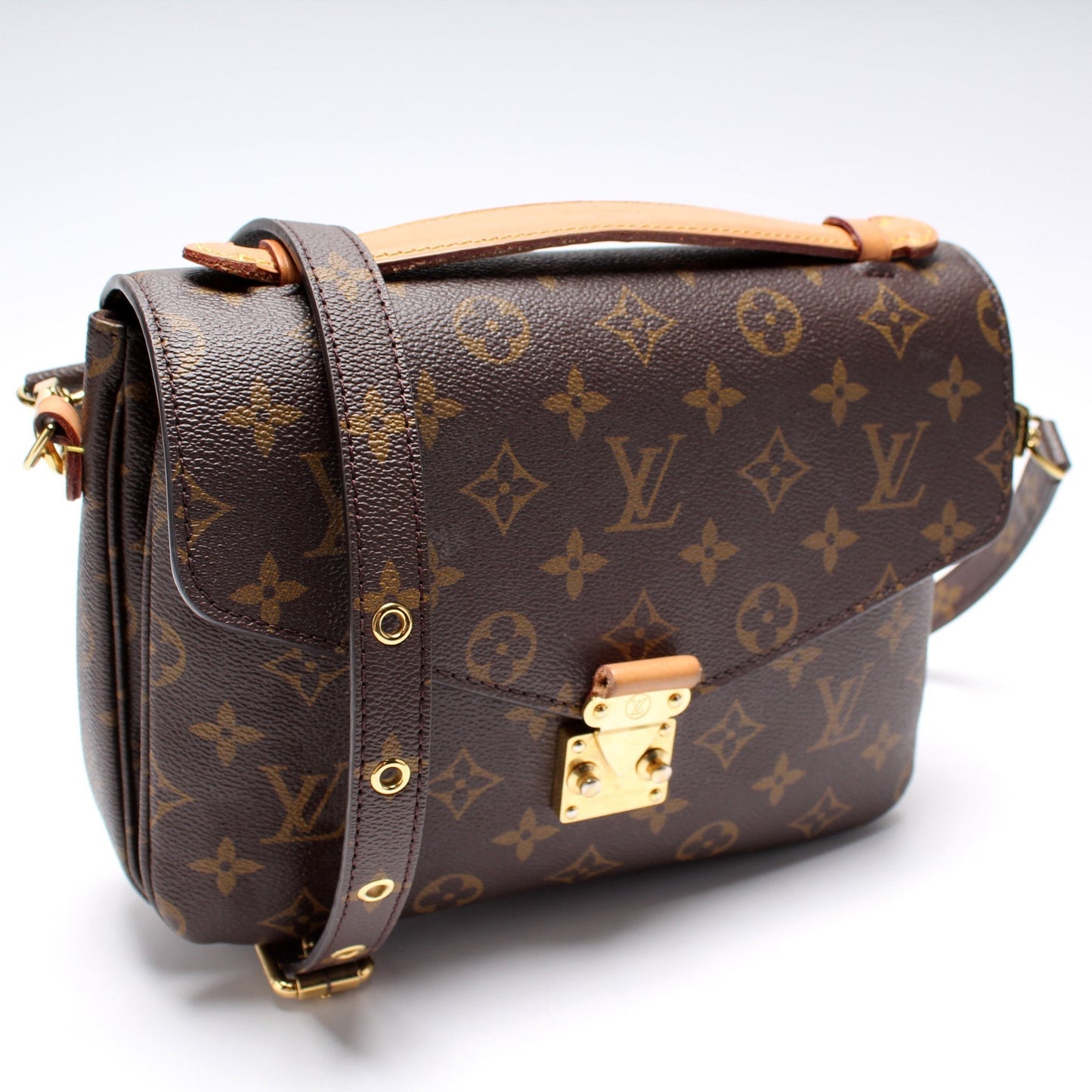 Louis Vuitton Pochette Metis Monogram