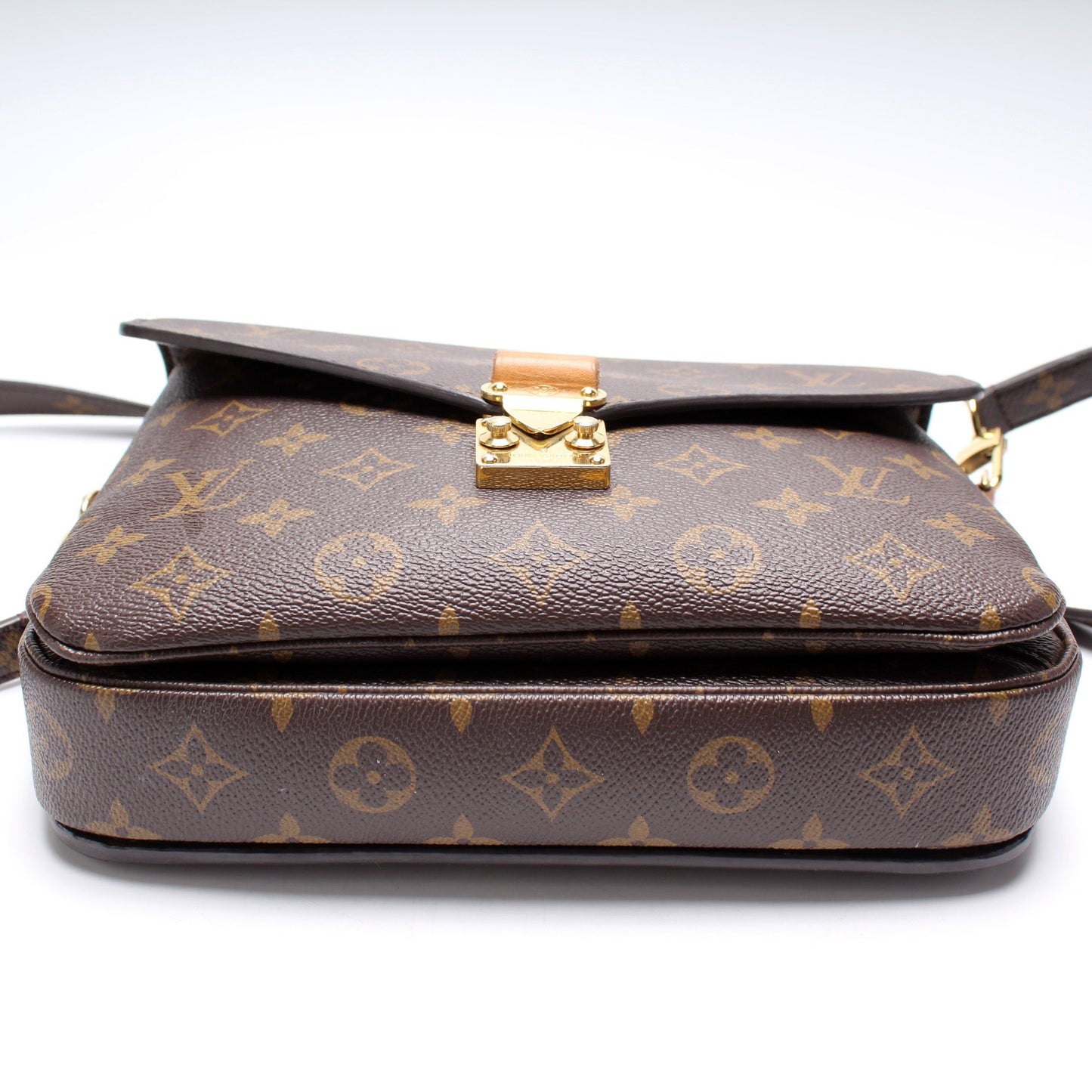 Louis Vuitton Pochette Metis Monogram