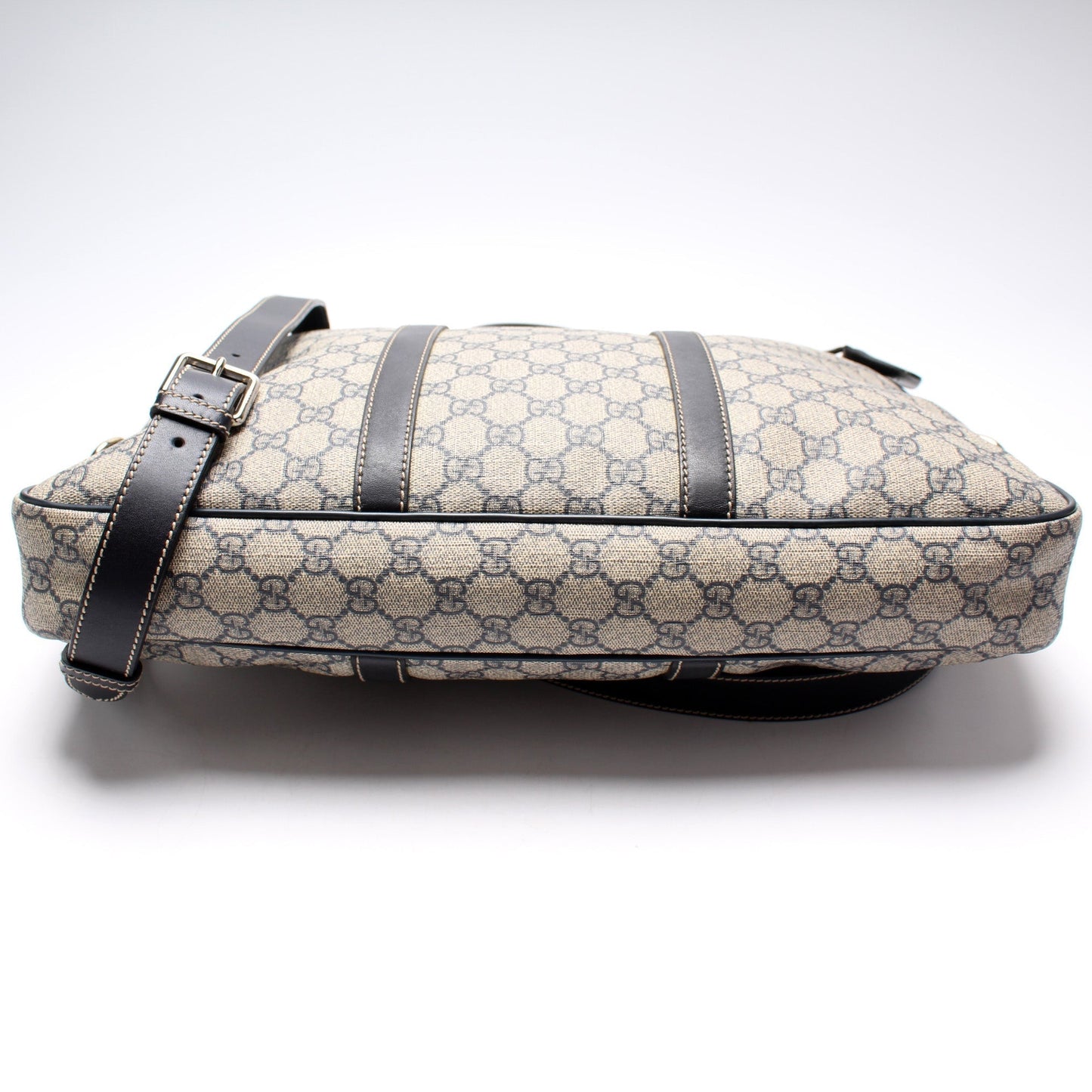 Gucci 208463 GG Supreme Briefcase Bag
