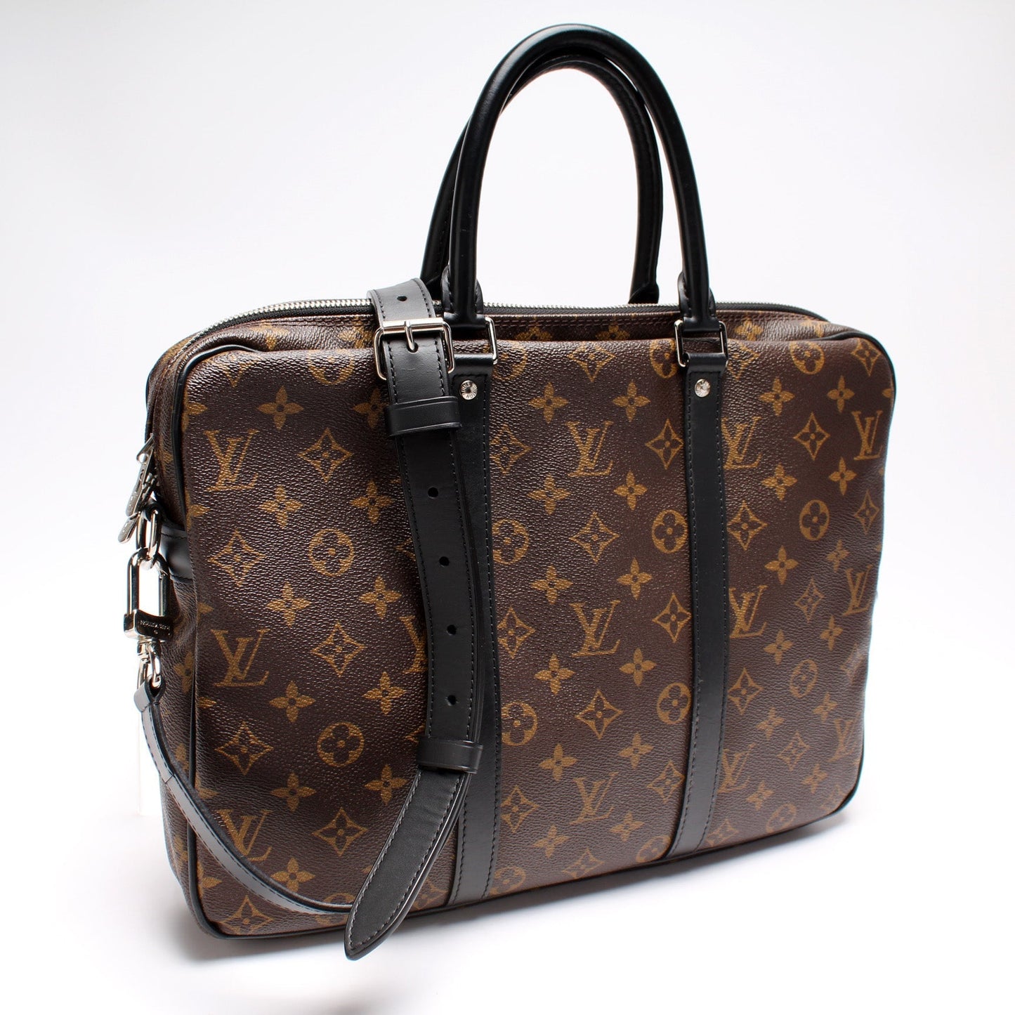 Louis Vuitton Porte Documents Voyage PM Macassar