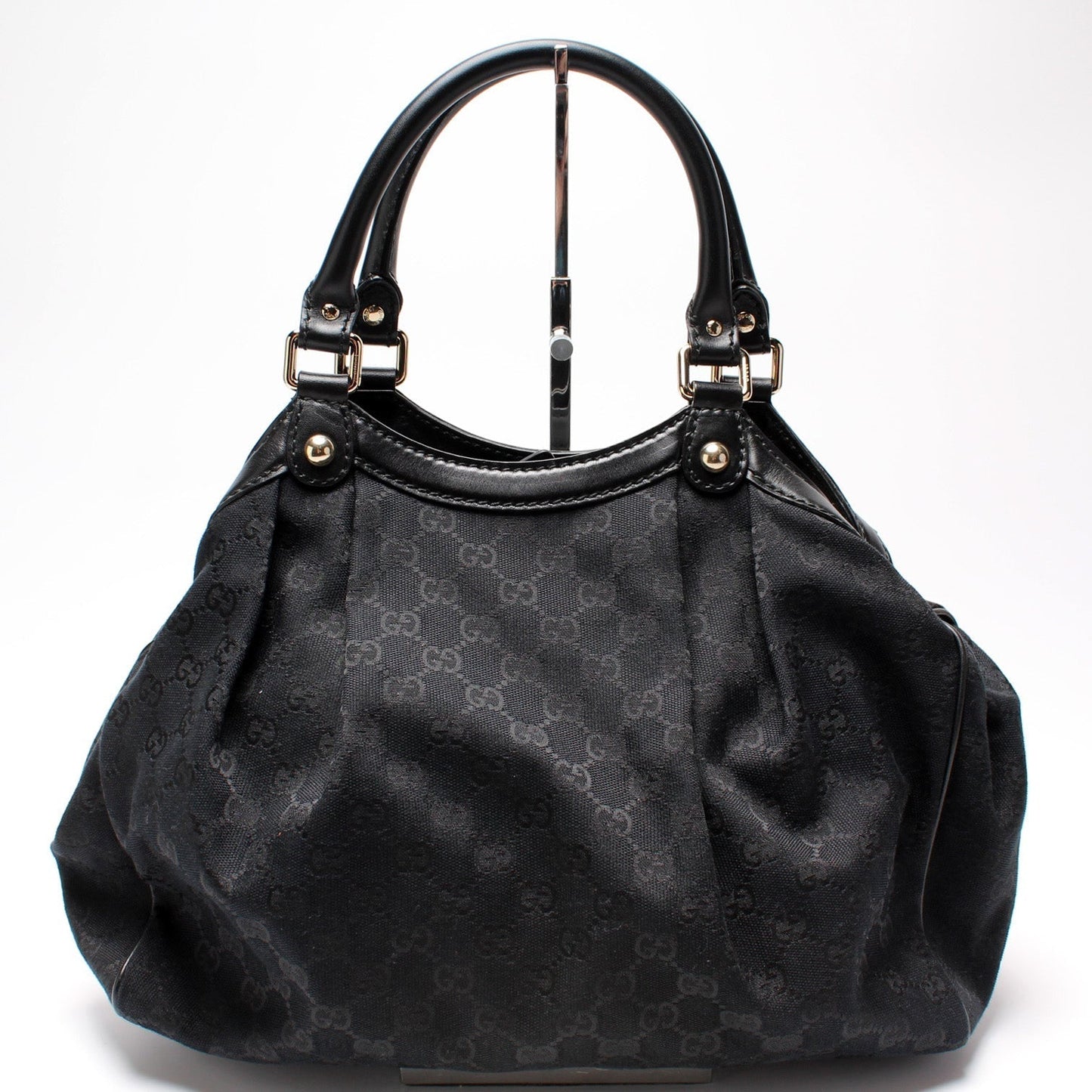 Gucci 211944 Sukey GG Canvas Medium Bag