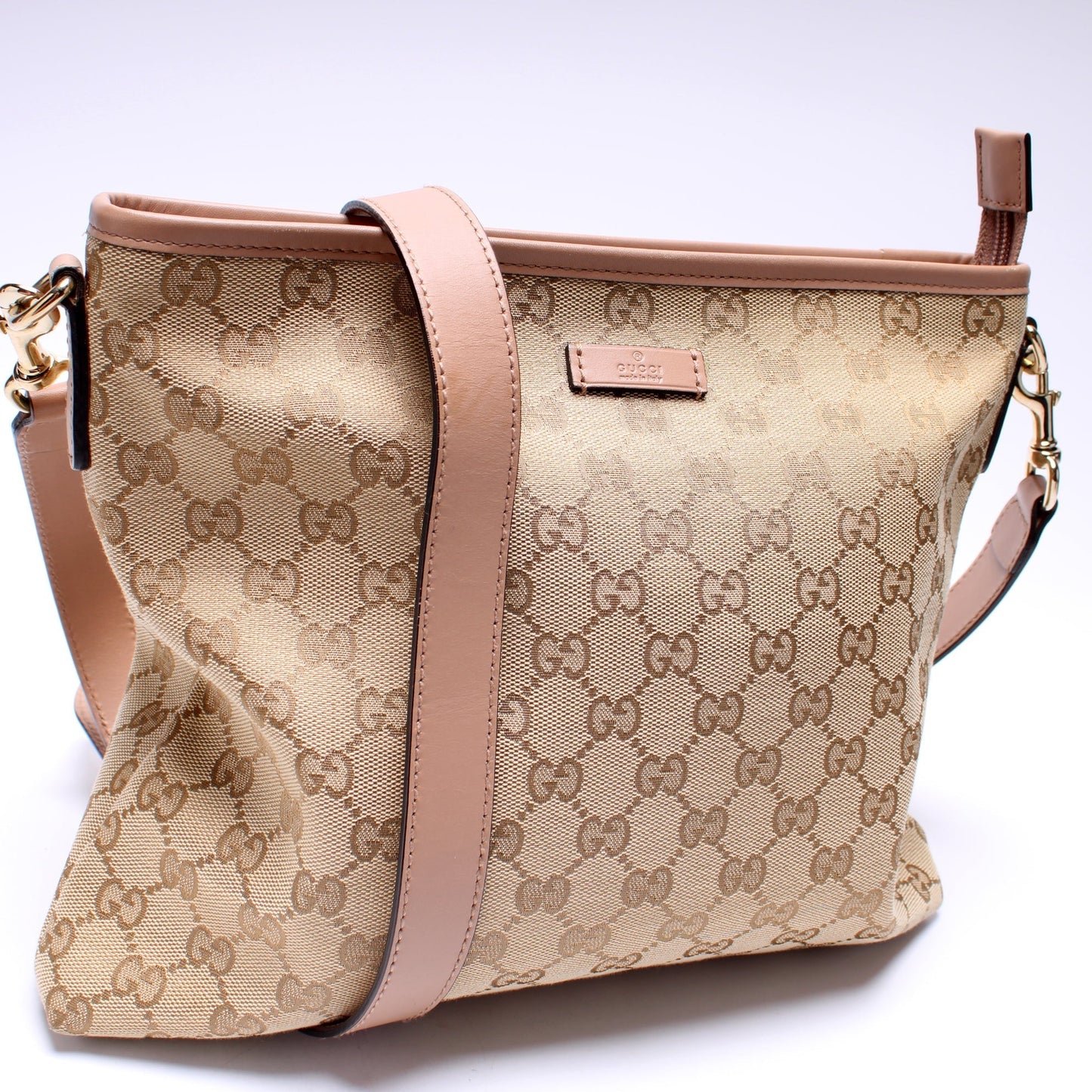 Gucci 388924 GG Canvas Crossbody Bag
