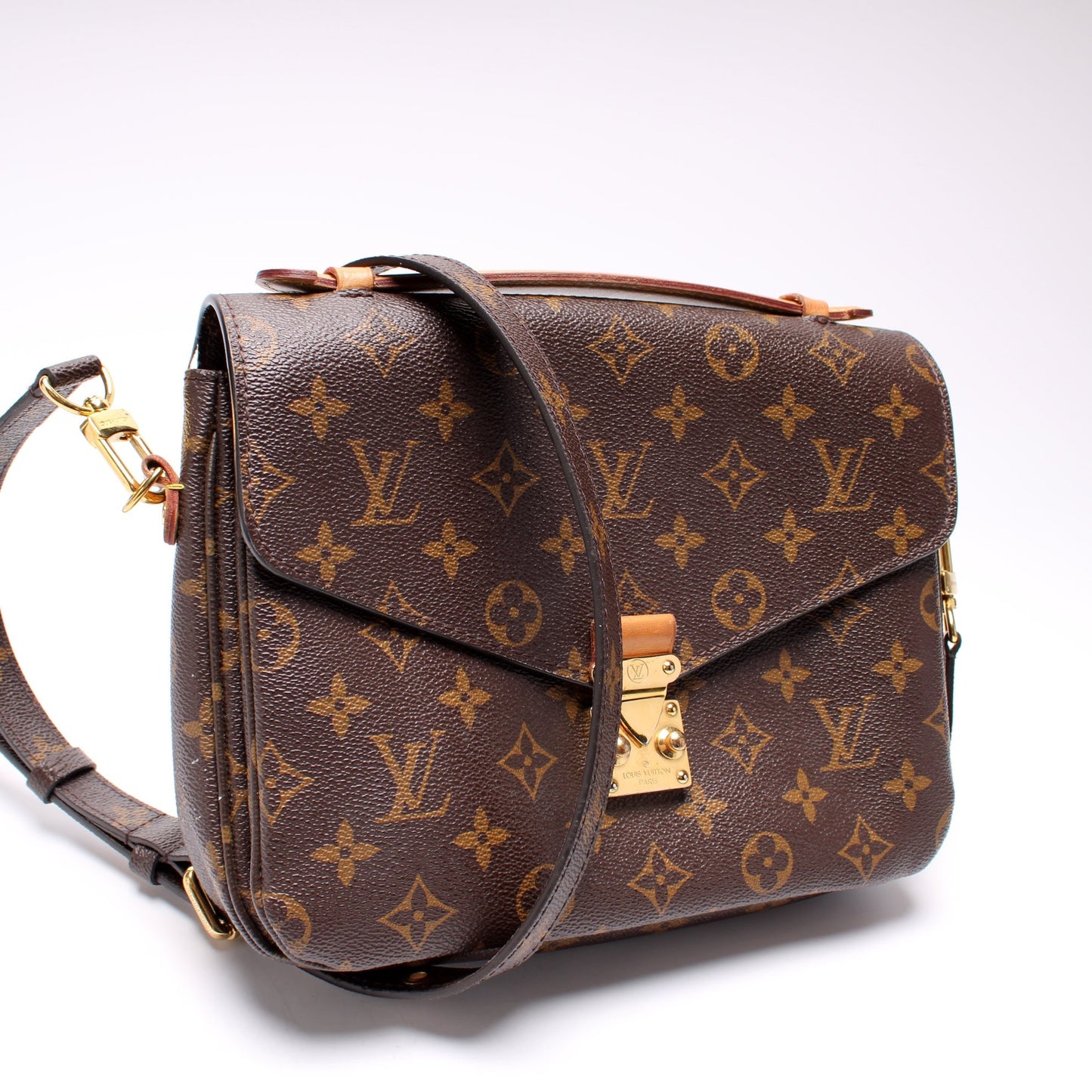 Louis Vuitton Pochette Metis Monogram