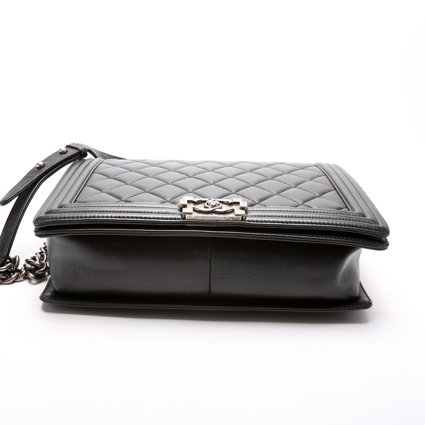 Chanel Boy Flap Large Lambskin 19M Bag