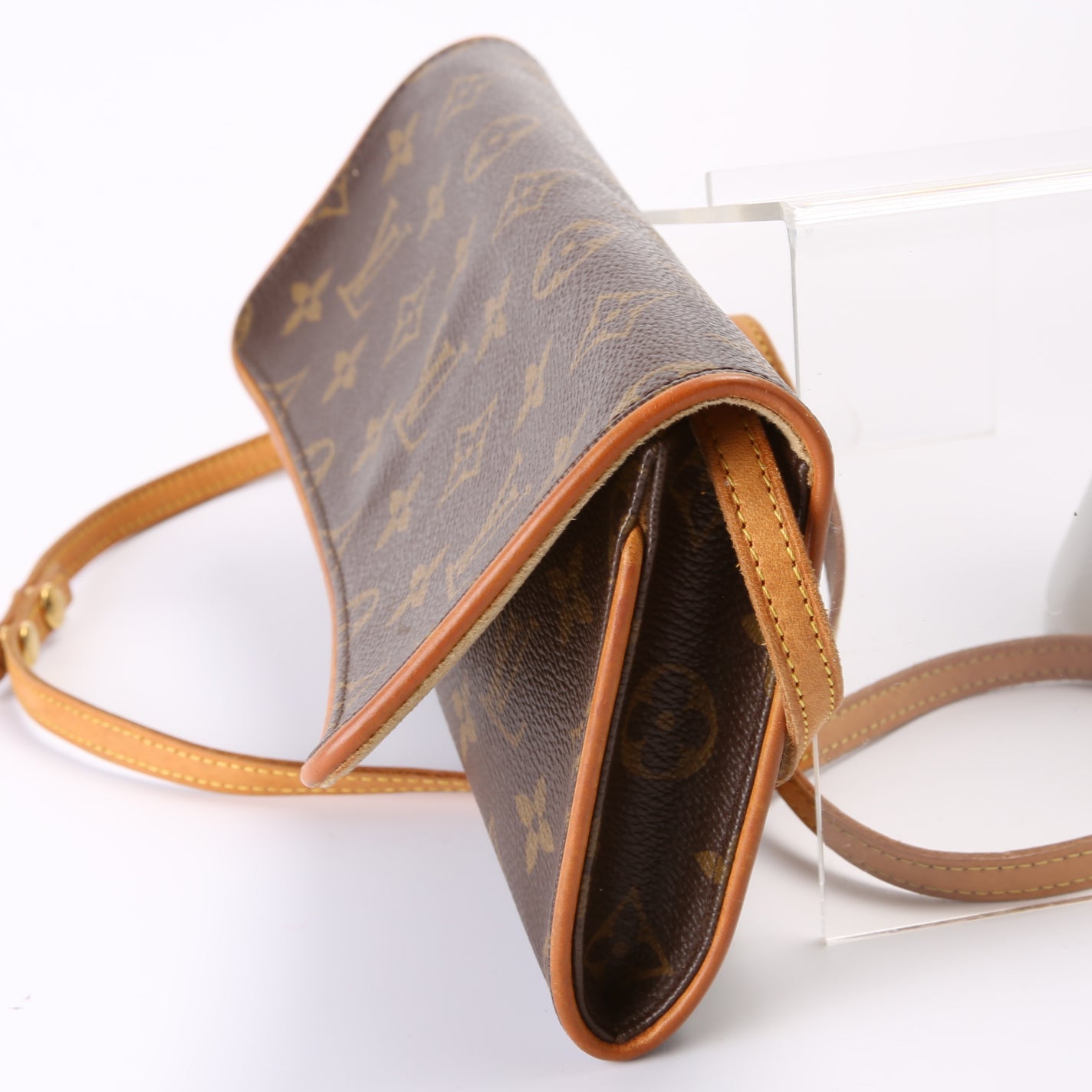 Louis Vuitton Pochette Twin GM Monogram