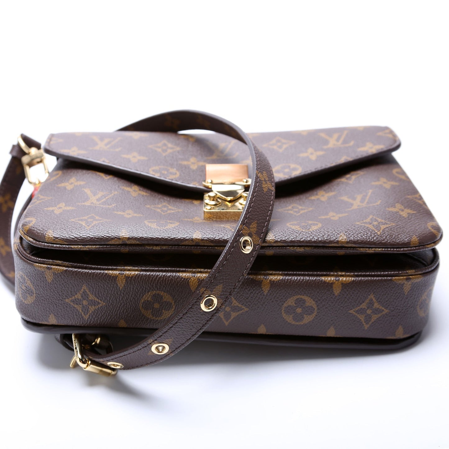 Louis Vuitton Pochette Metis Monogram
