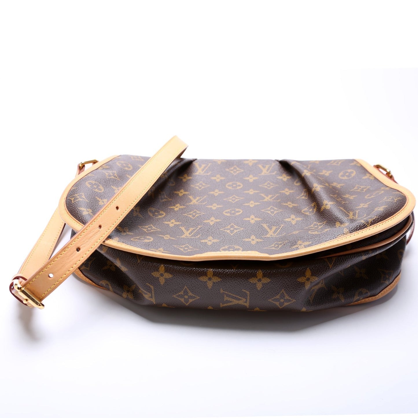 Louis Vuitton Menilmontant MM Monogram