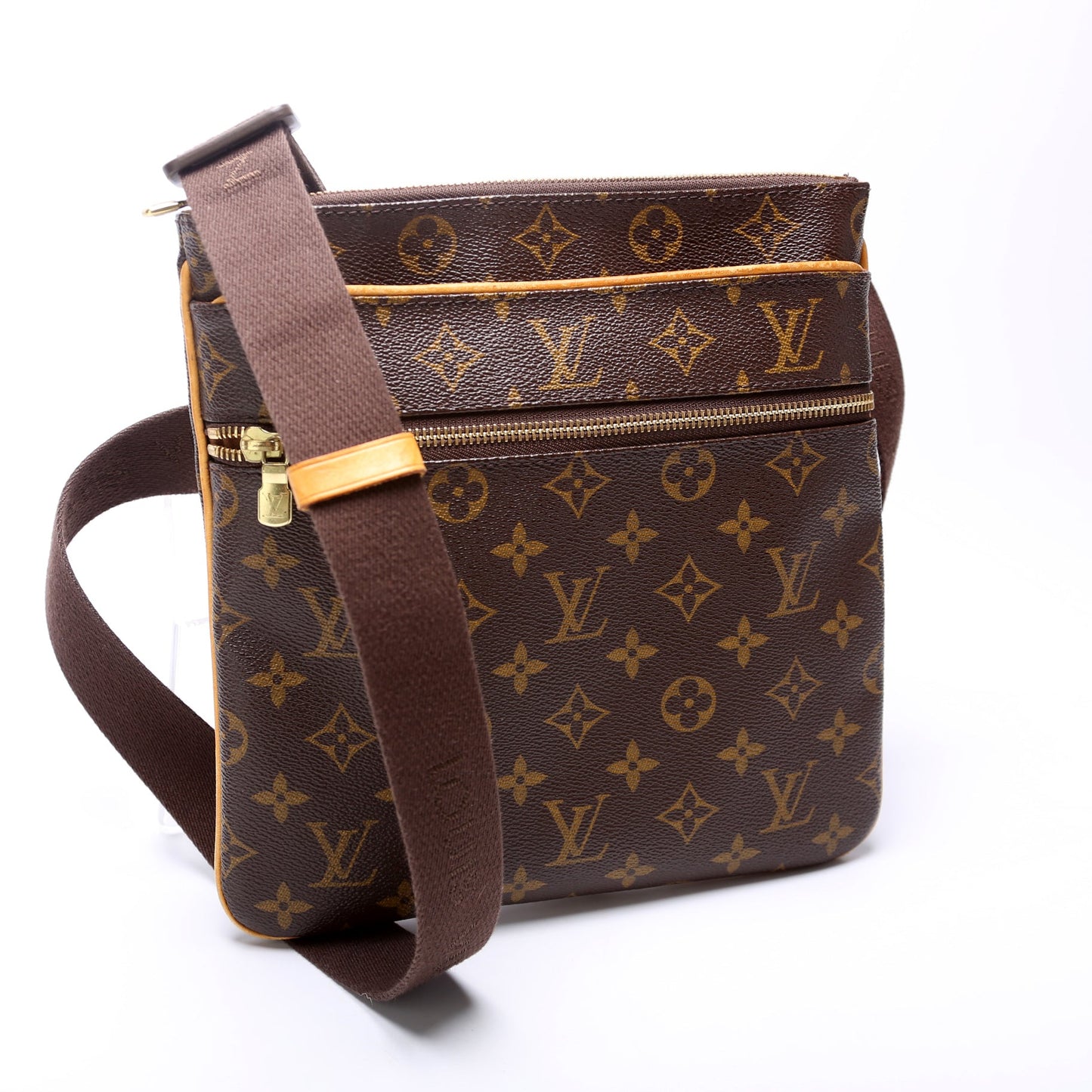 Louis Vuitton Pochette Valmy Monogram
