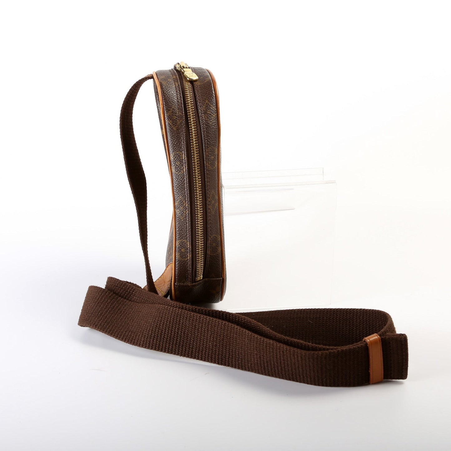 Louis Vuitton Pochette Gange Monogram