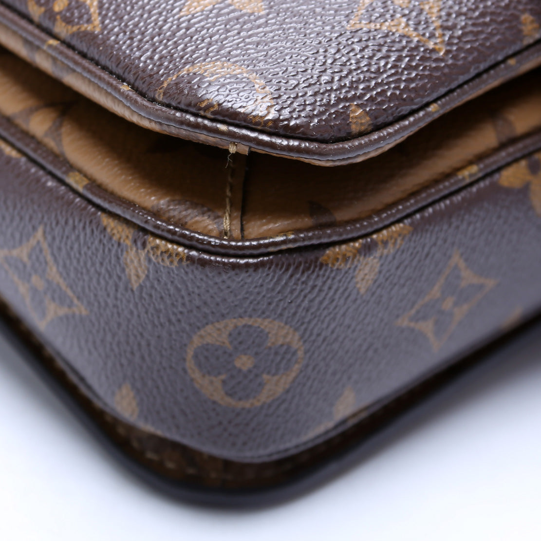Louis Vuitton Pochette Metis Reverse Monogram