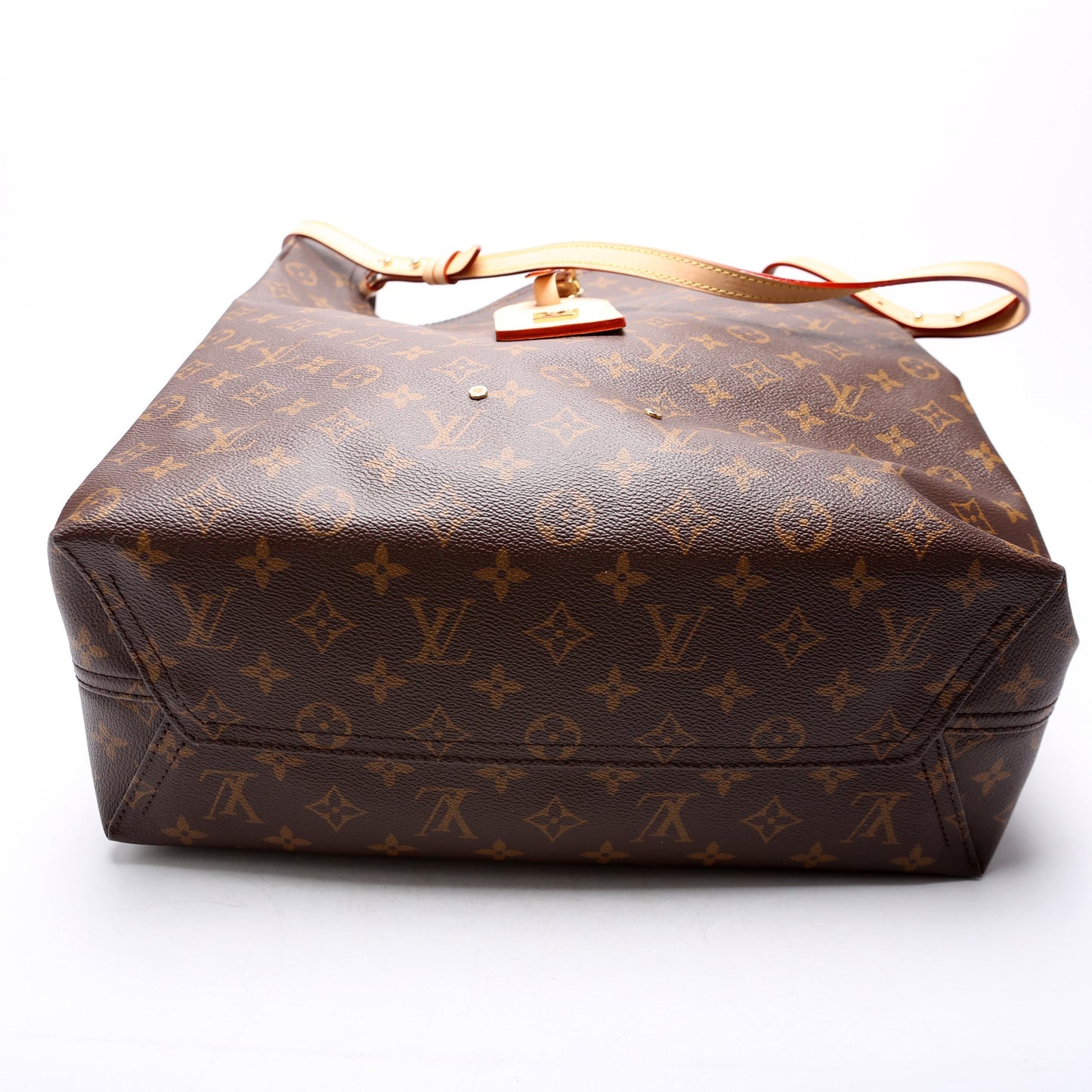 Louis Vuitton Atlantis GM Monogram