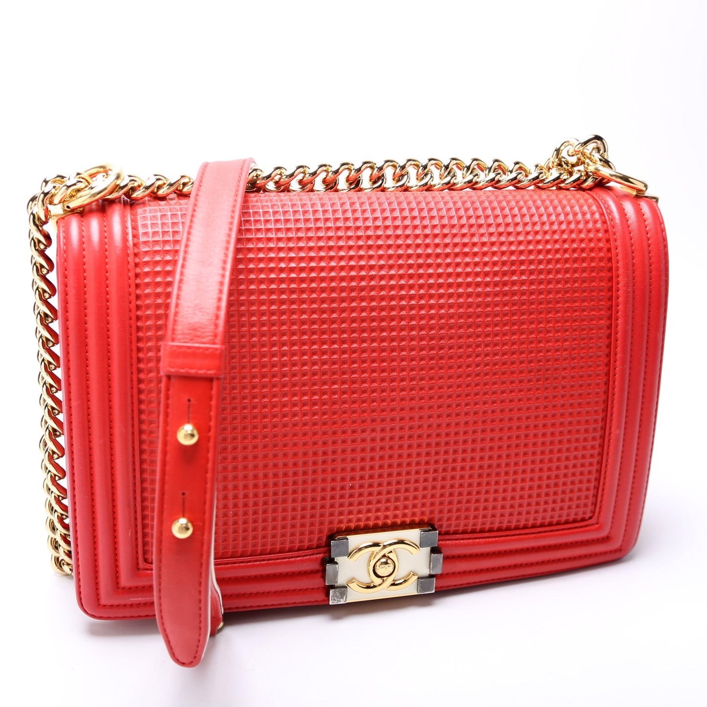 Chanel Boy Flap Medium New Cube Embossed Lambskin 15-20M Bag