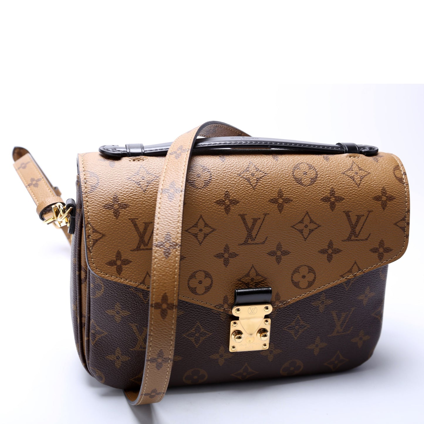 Louis Vuitton Pochette Metis Reverse Monogram