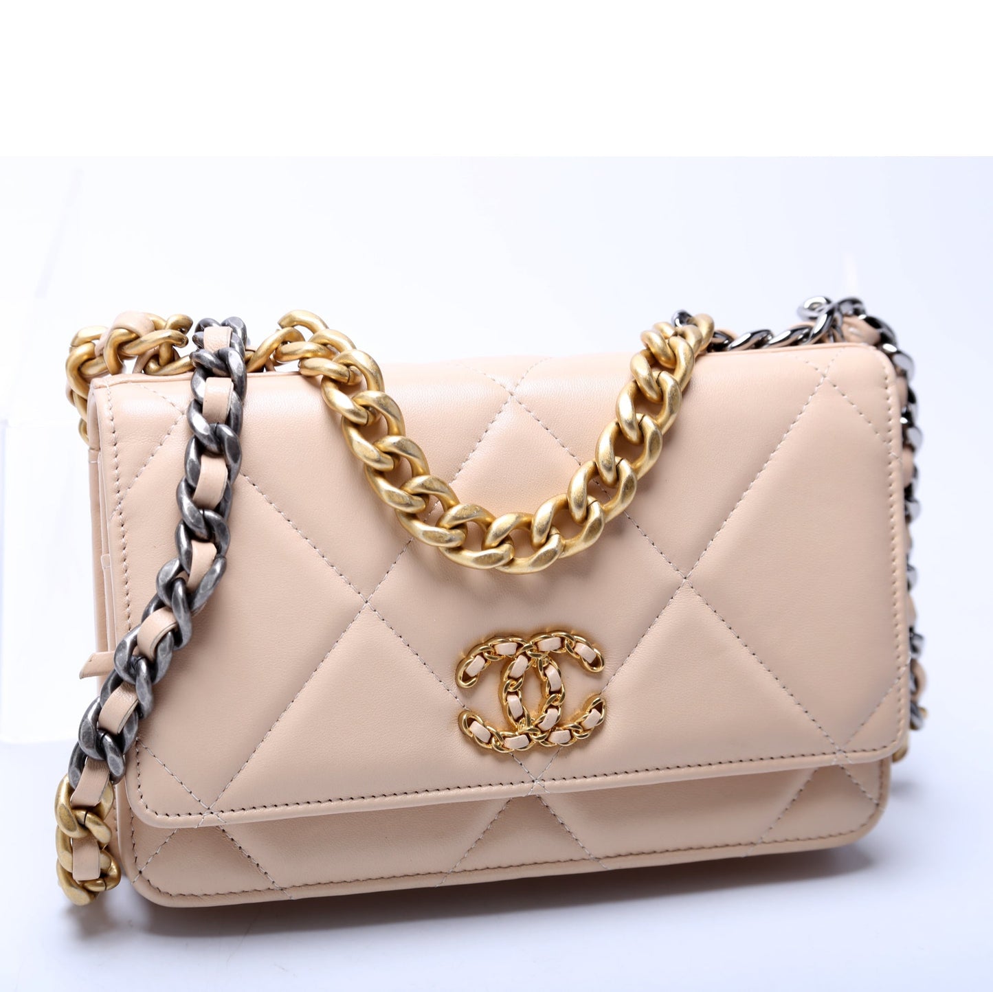 Chanel 19 WOC Quilted Lambskin 31M Bag