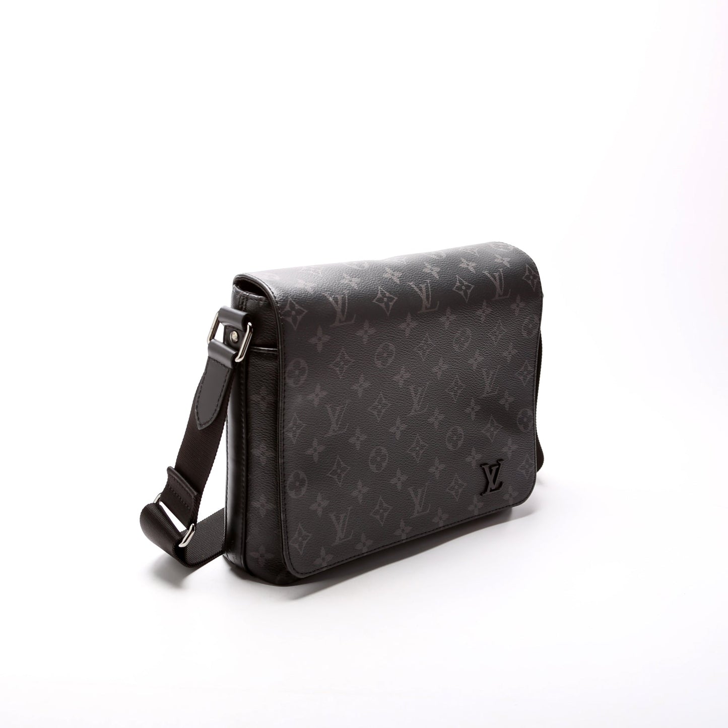 Louis Vuitton District PM Monogram Eclipse NV3