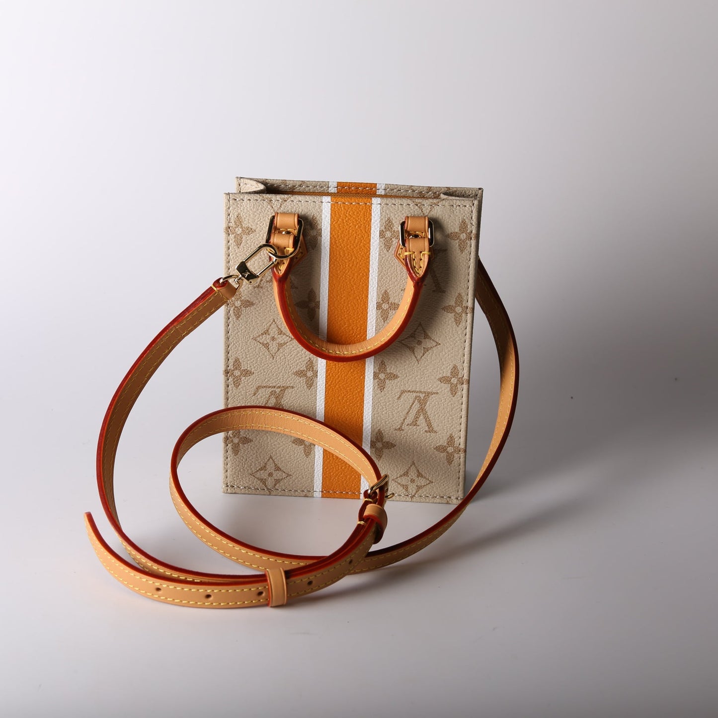 Louis Vuitton Petit Sac Plat Monogram