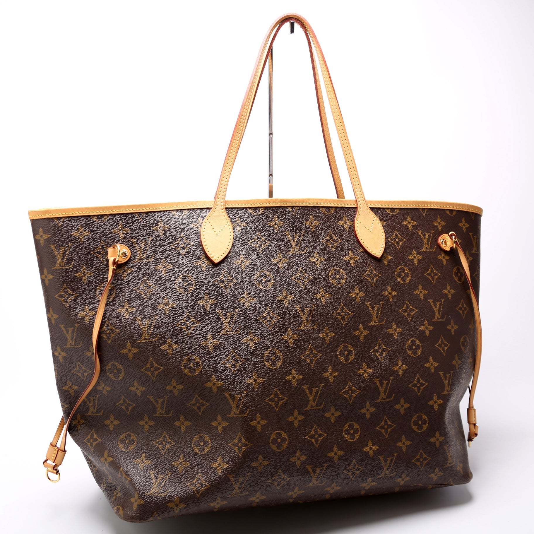 Louis Vuitton Neverfull GM Monogram Beige