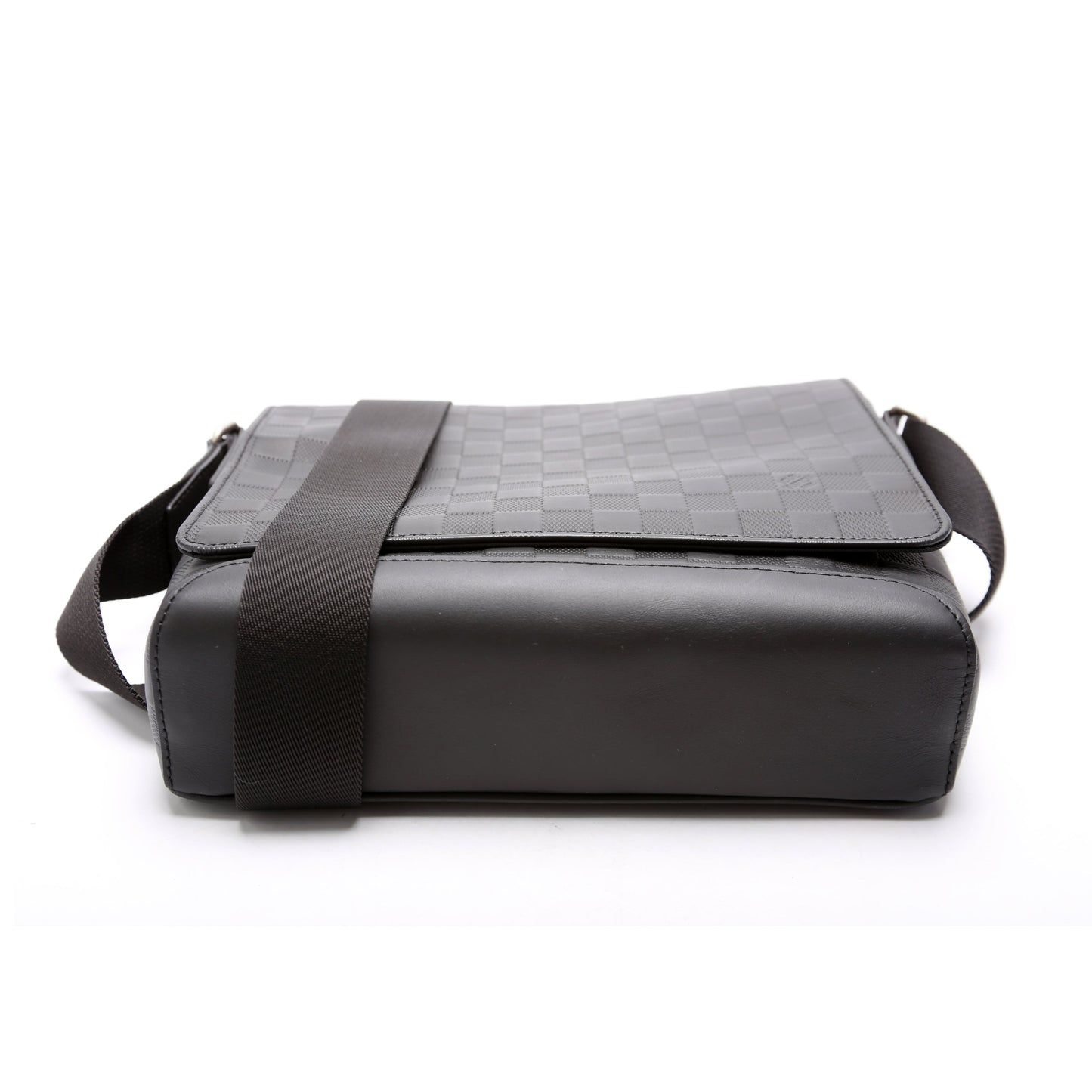Louis Vuitton District PM Infini