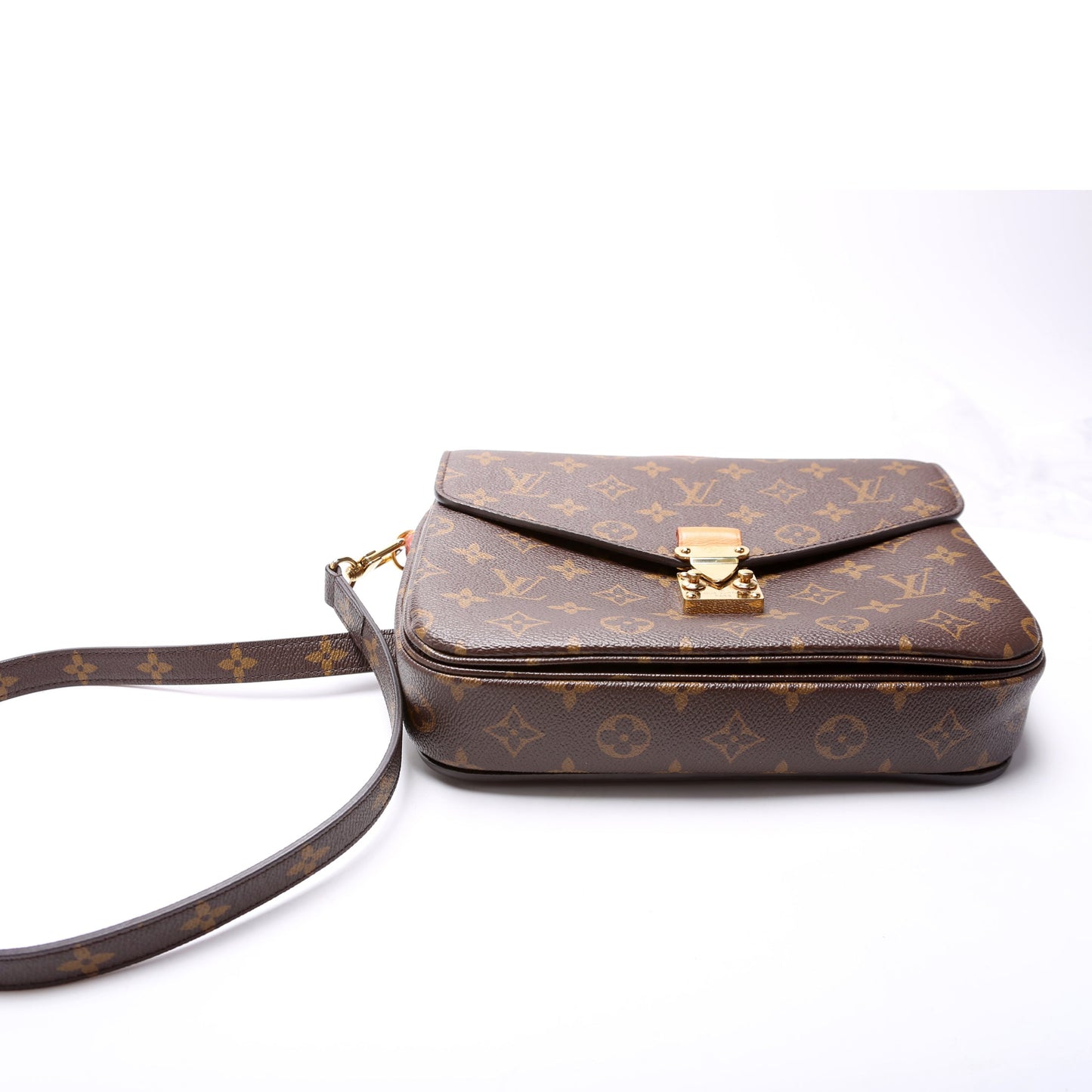 Louis Vuitton Pochette Metis Monogram