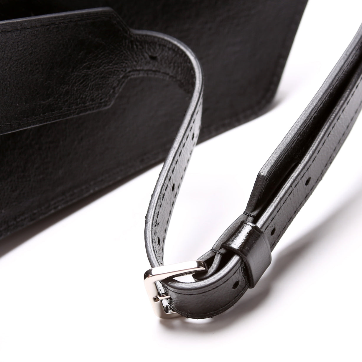 Louis Vuitton Dauphine Bumbag Giant Reverse Monogram