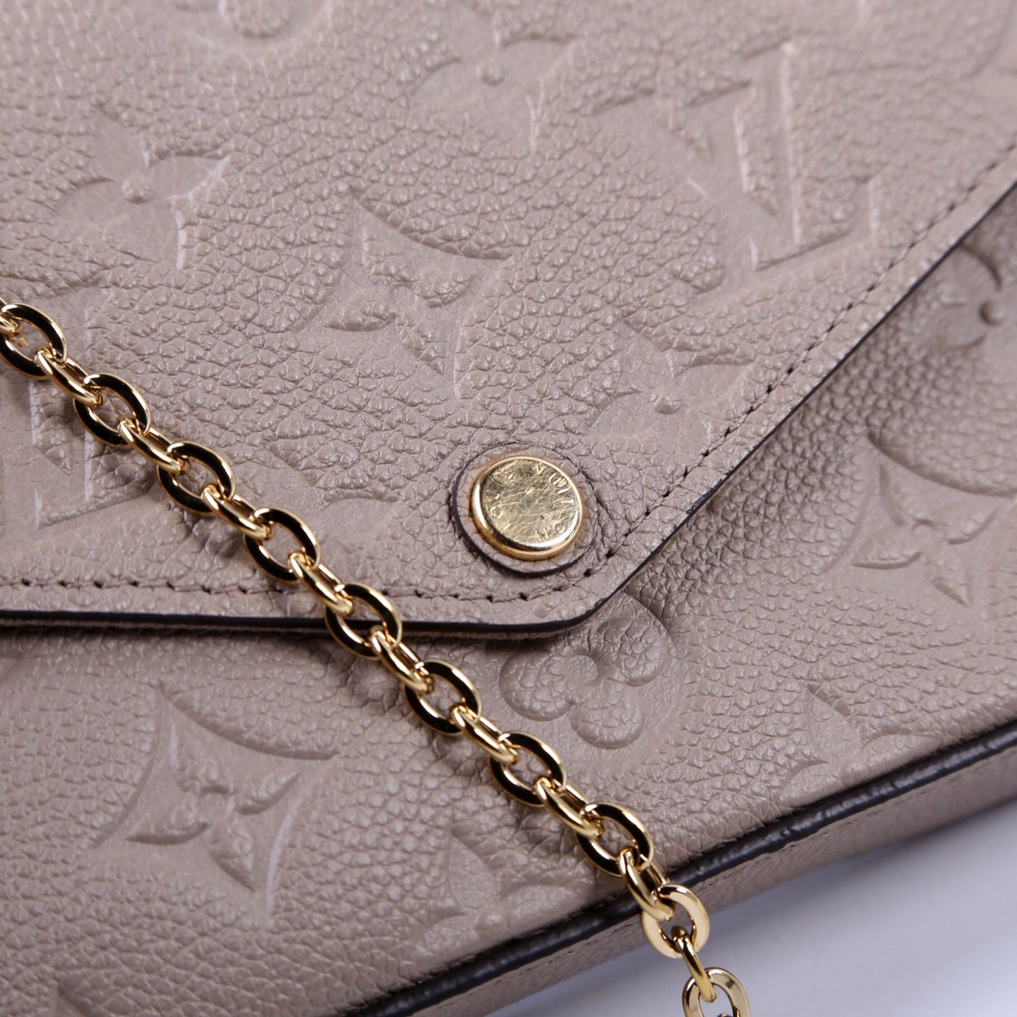 Louis Vuitton Pochette Felicie Empreinte Turtledove