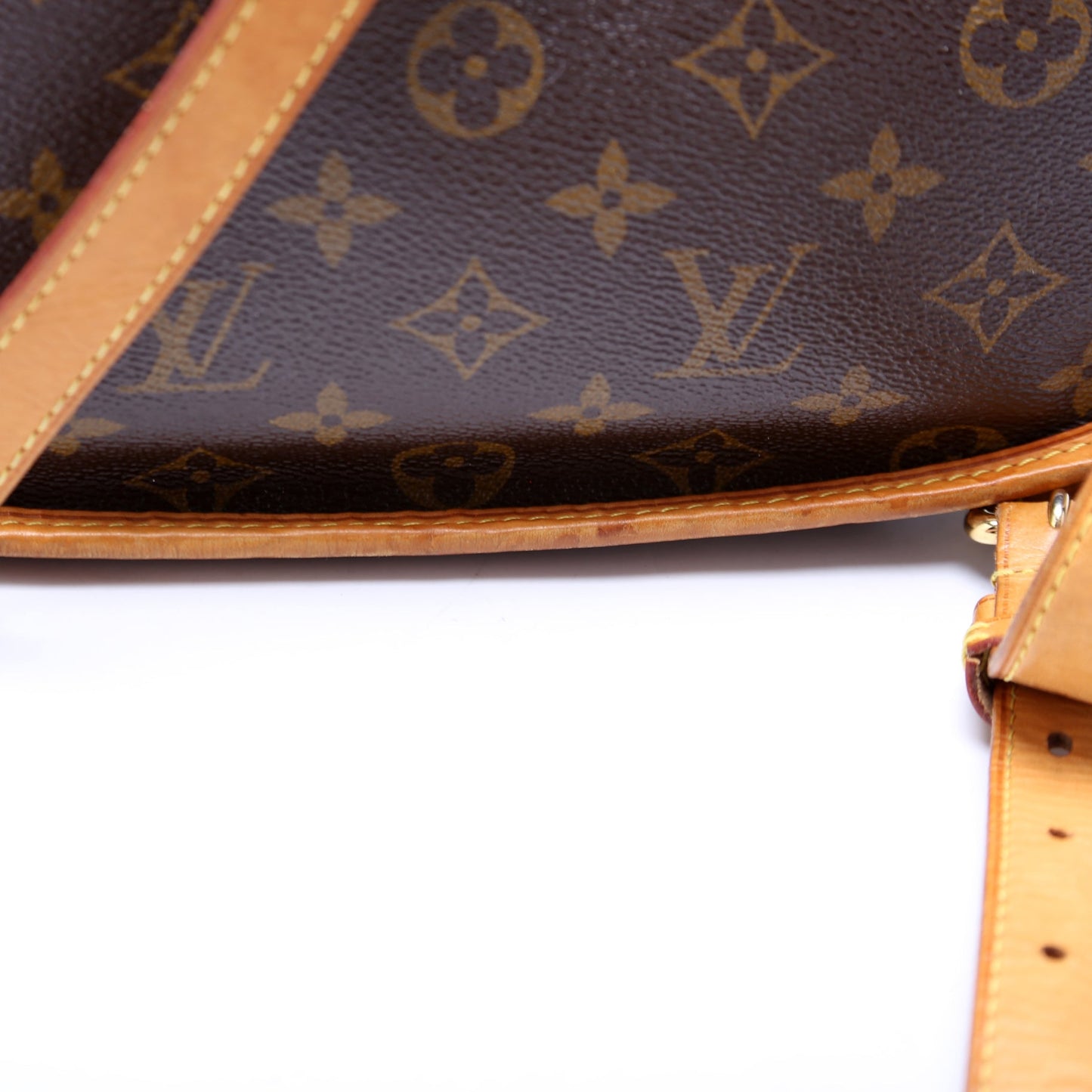Louis Vuitton Menilmontant MM Monogram