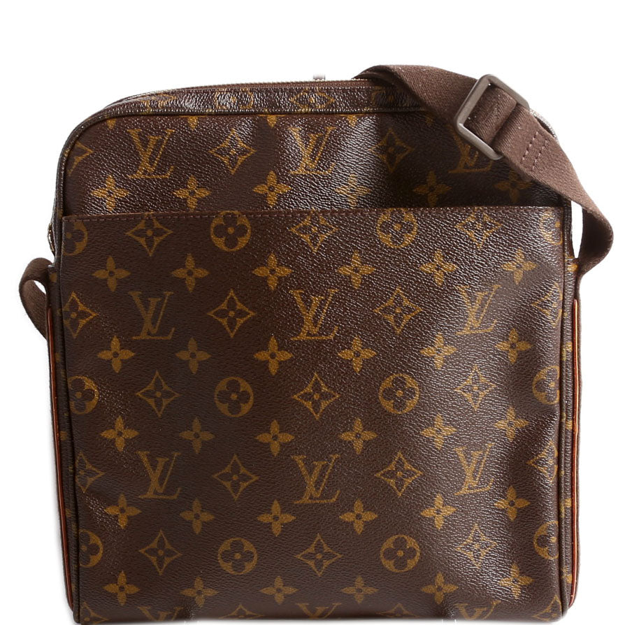 Louis Vuitton Trotteur Beaubourg Monogram
