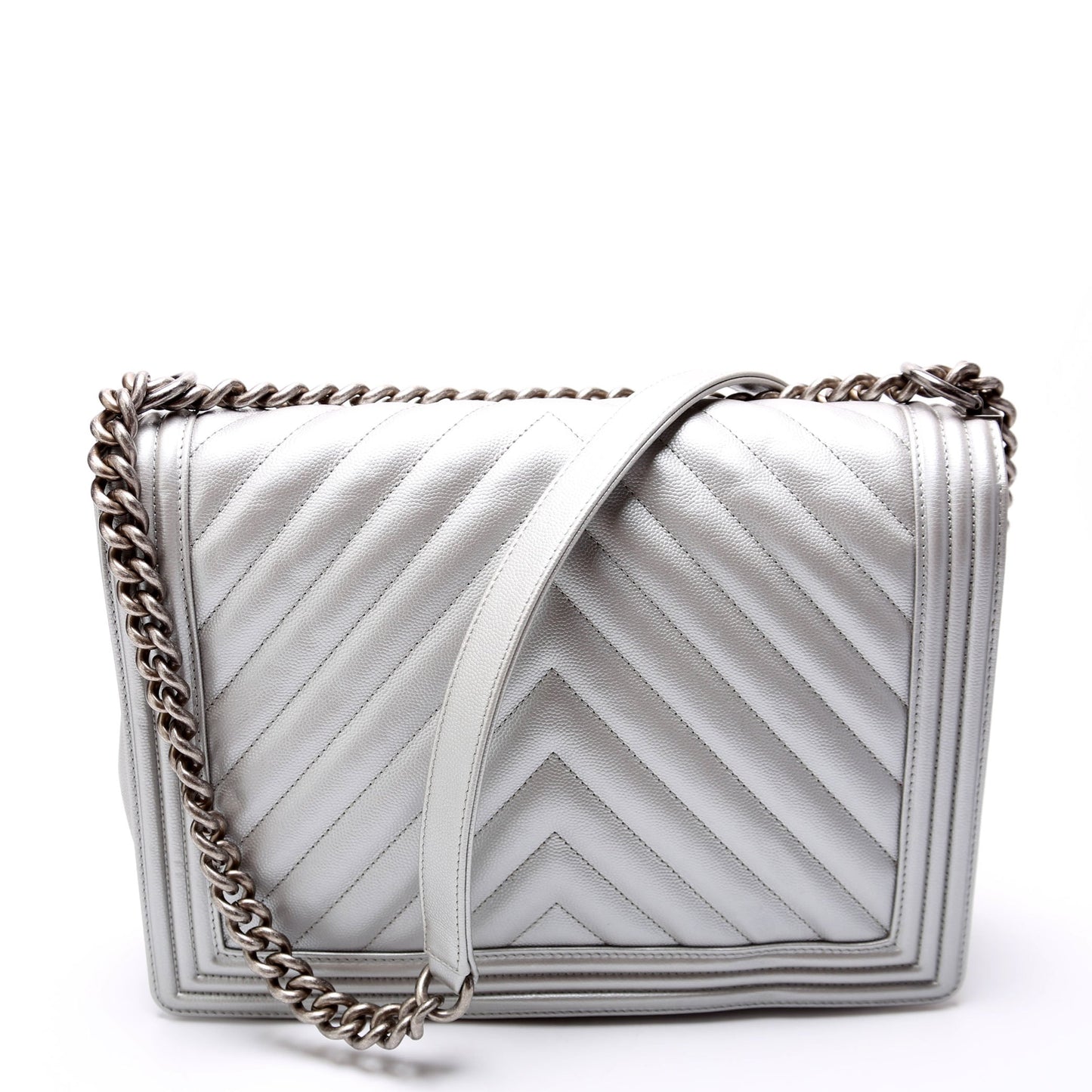 Chanel Boy Flap Medium Old Chevron Caviar 21-25M Silver Bag