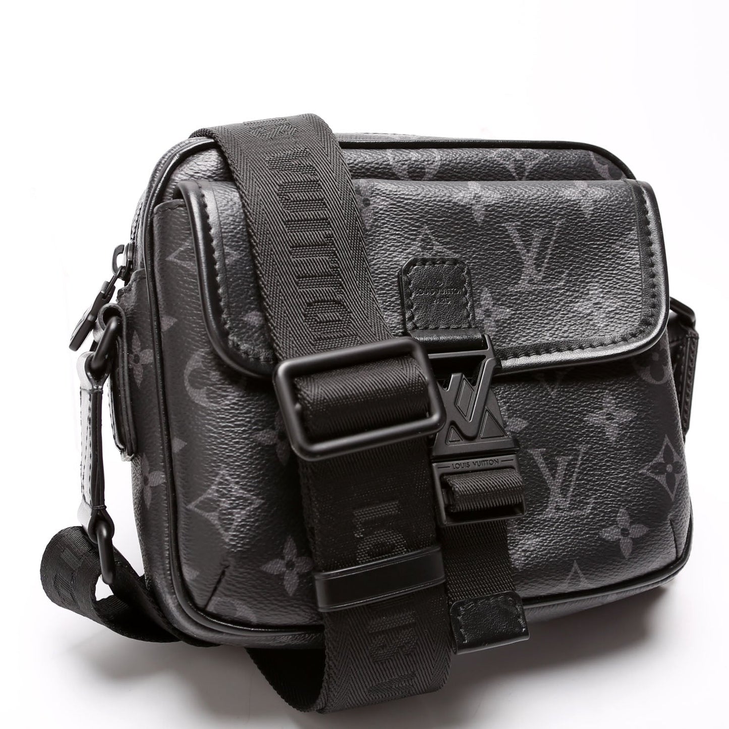 Louis Vuitton Getaway Messenger Eclipse
