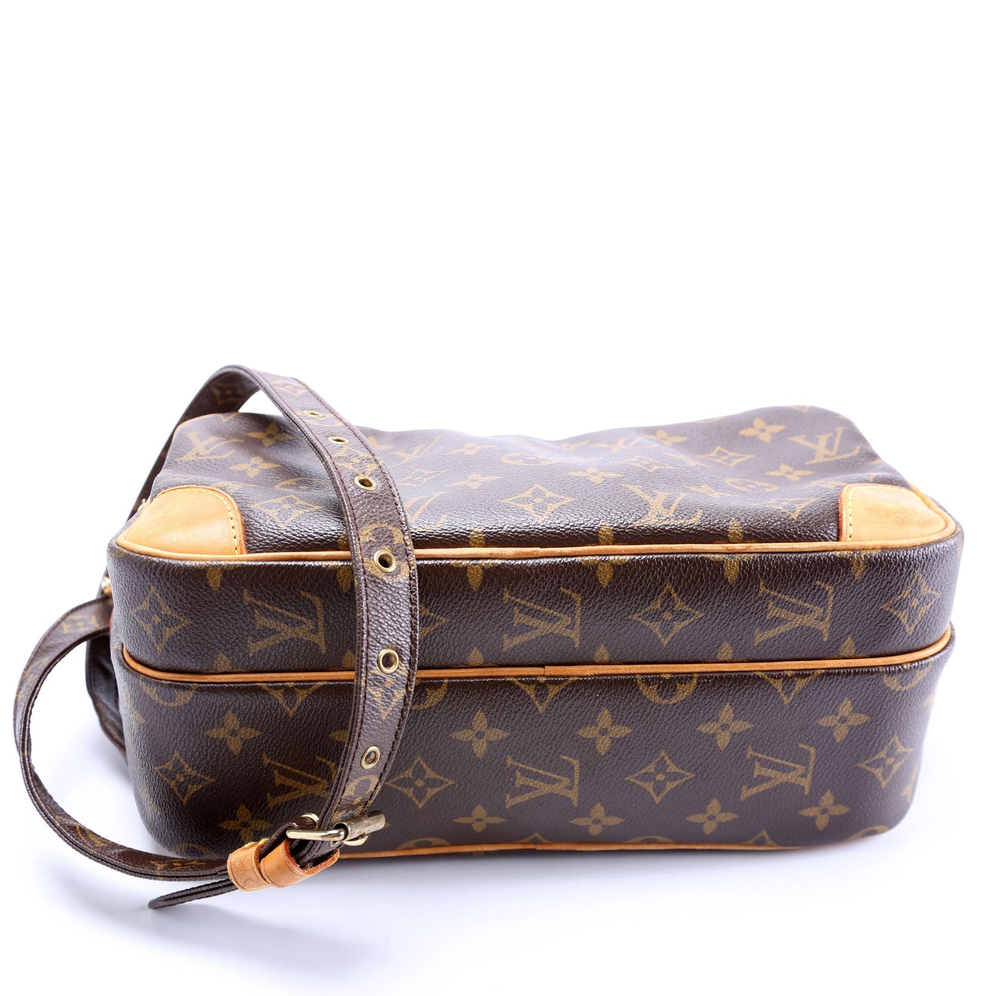 Louis Vuitton Nil Monogram