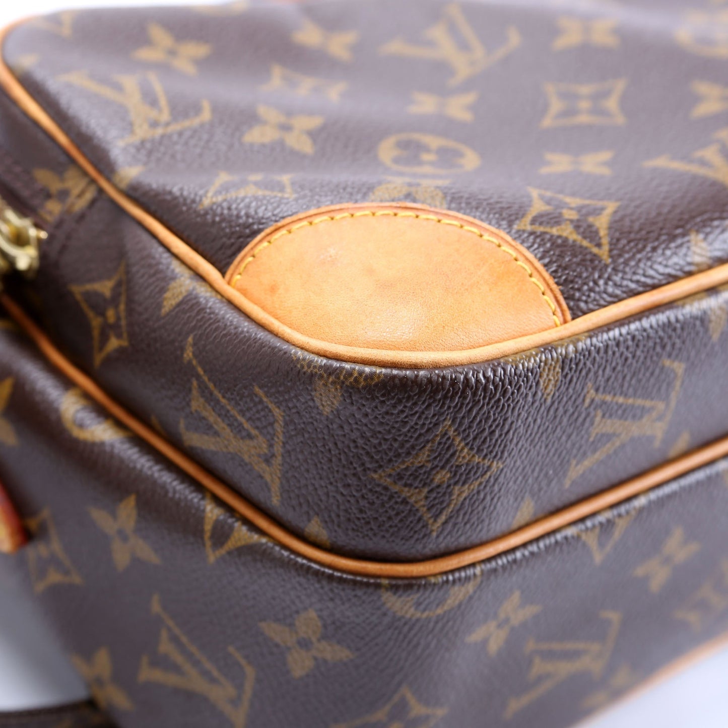 Louis Vuitton Nil Monogram