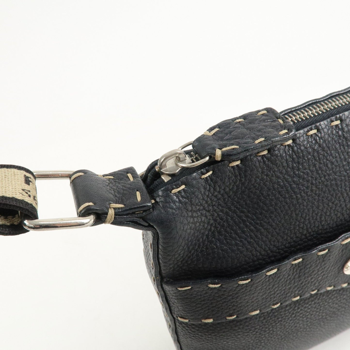 FENDI Selleria Leather Shoulder Bag Crossbody Bag Black 8BT092