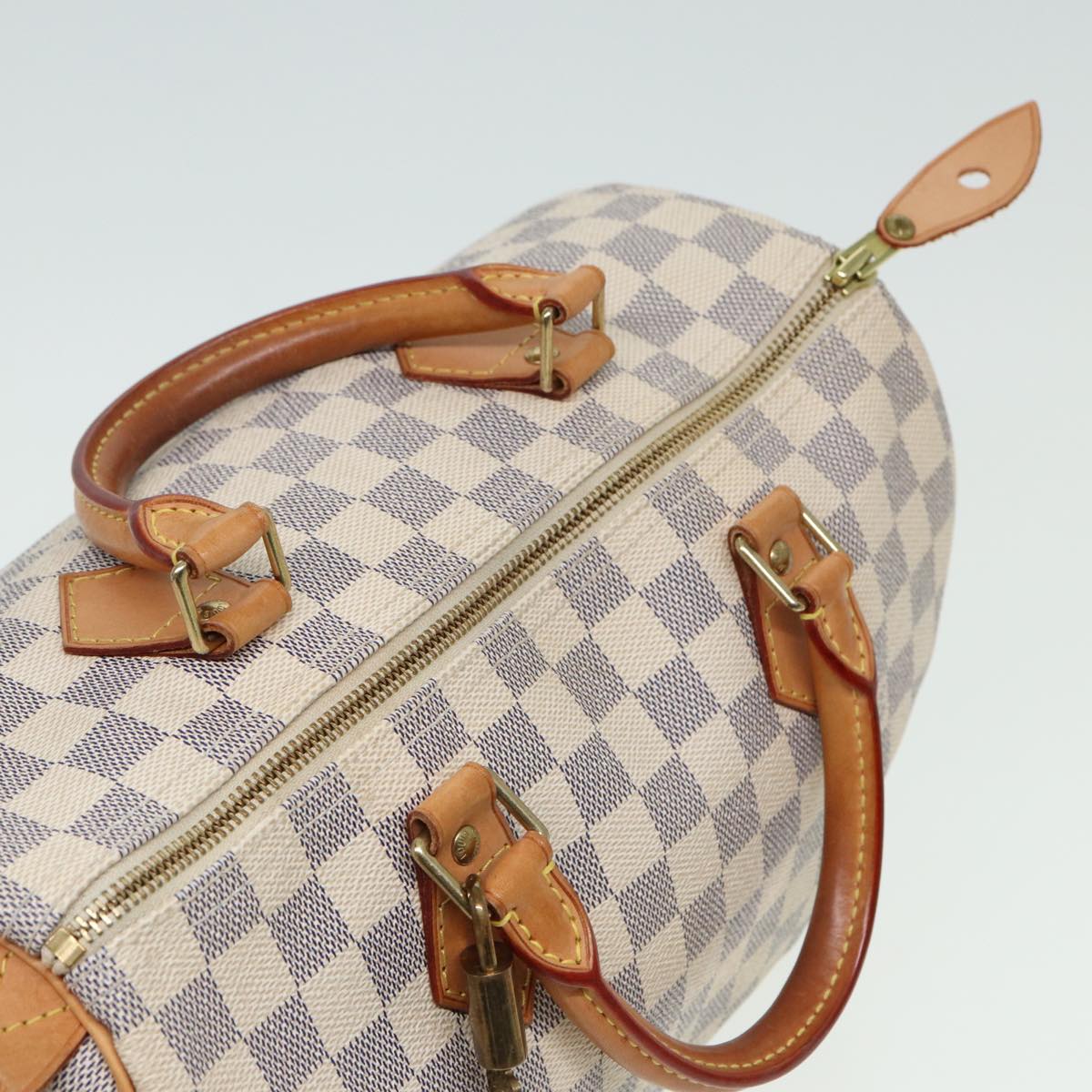 LOUIS VUITTON Handbag