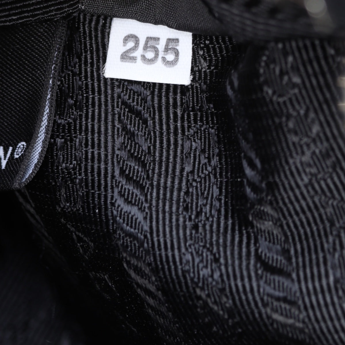 Prada Re-Edition 2005 Tessuto Shoulder Bag