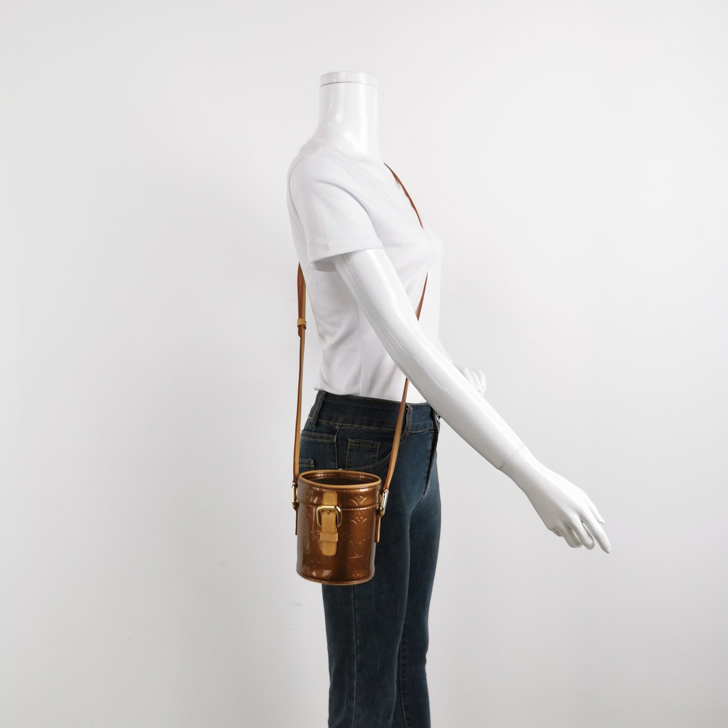 Louis Vuitton Astor Patent Leather Burnt Orange Brown Bucket Crossbody Bag
