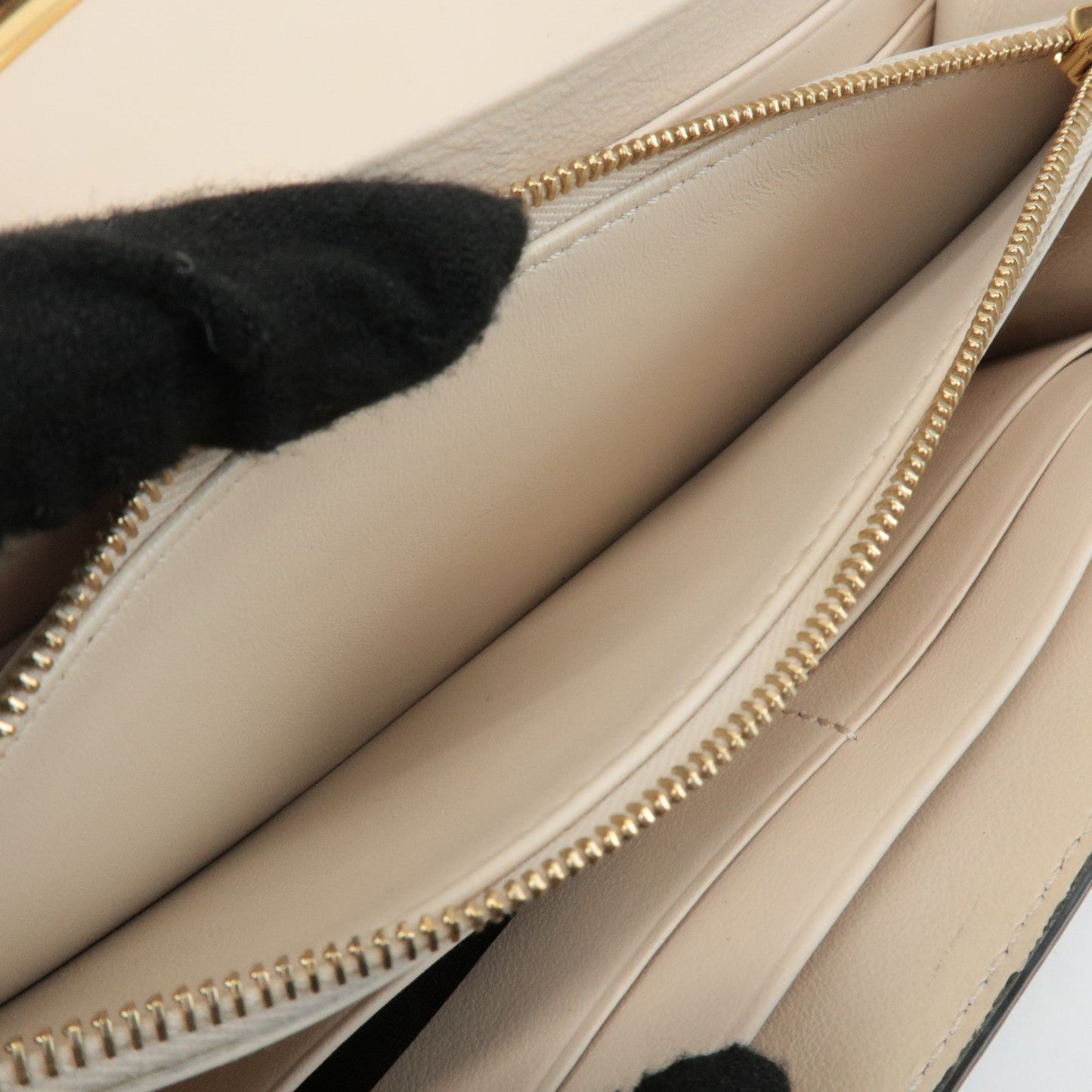 FENDI Leather Peekaboo Bi-fold Long Wallet Black 8M0427