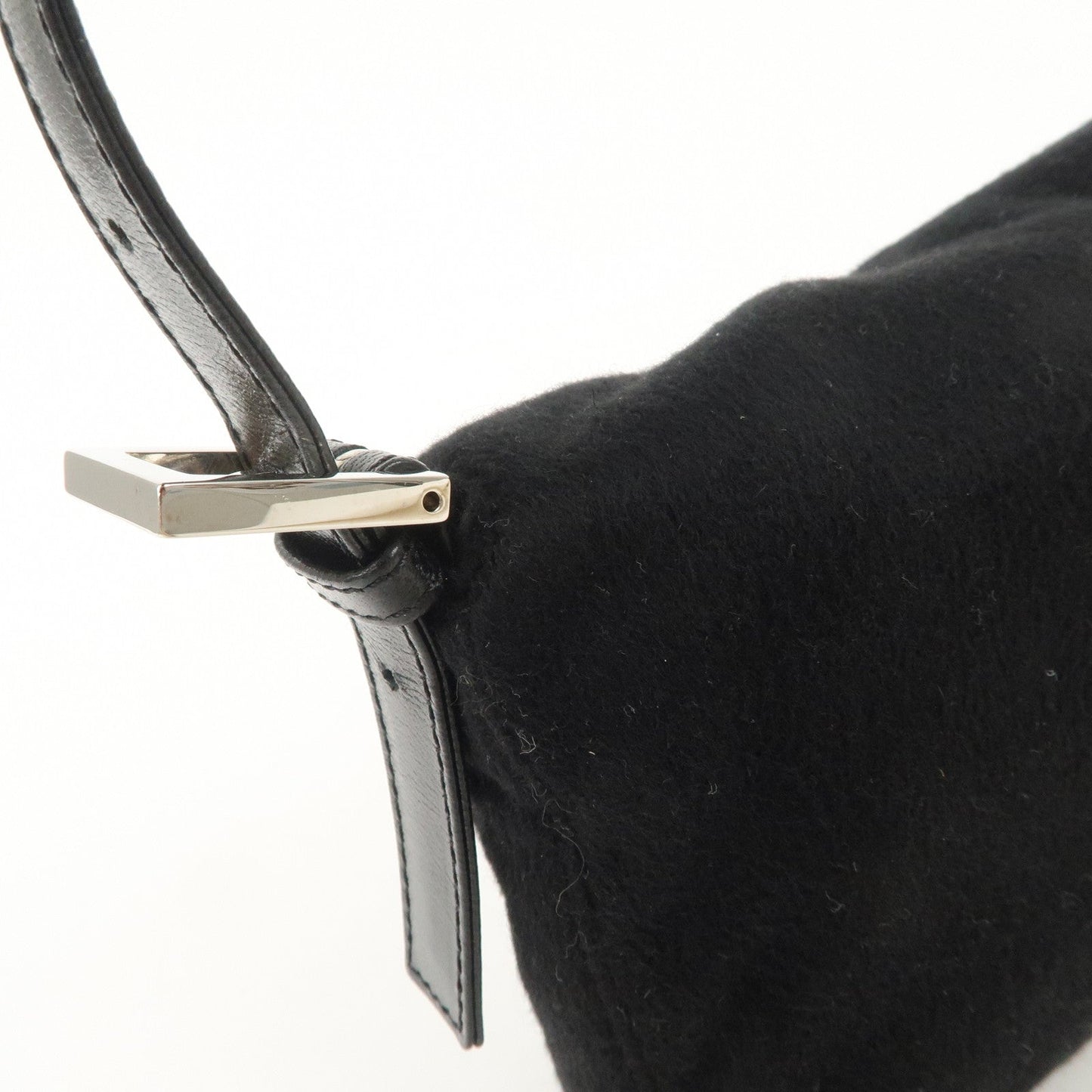FENDI Mamma Baguette Cashmere Leather Shoulder Bag  Black 26424