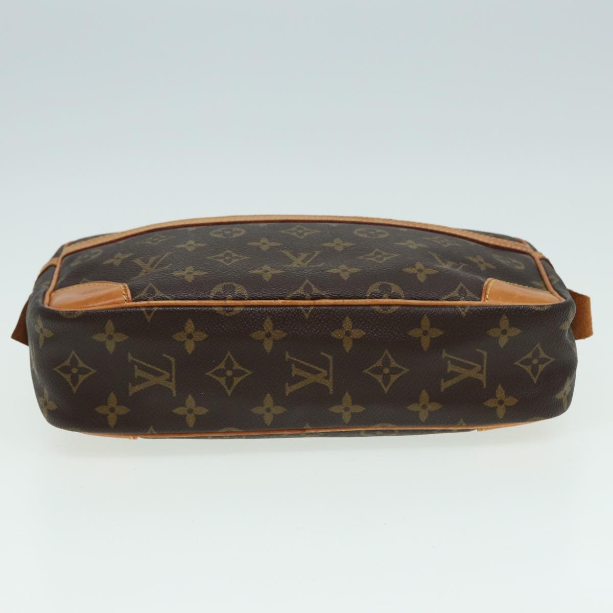 LOUIS VUITTON Compiegne 28 Clutch Bag