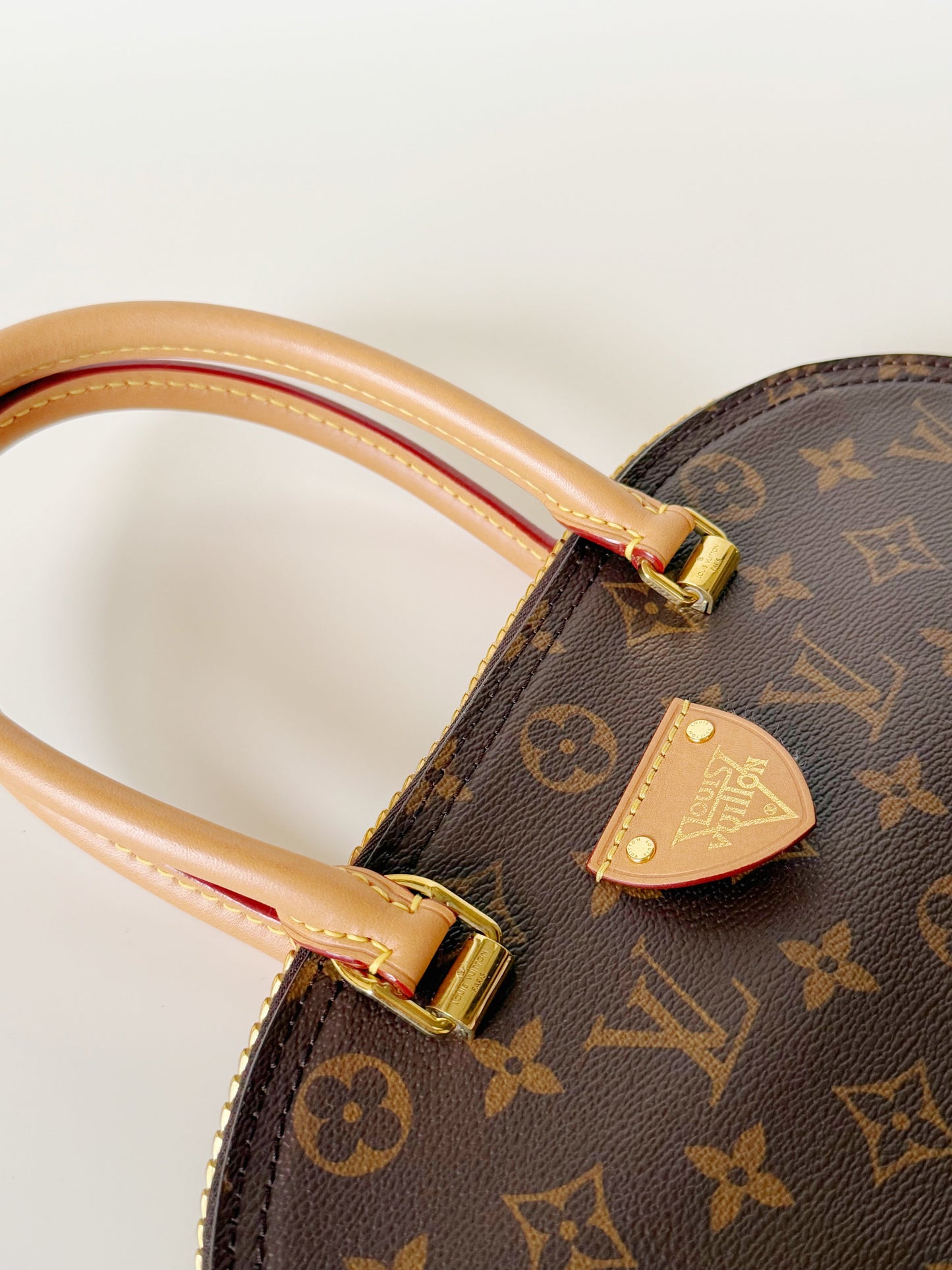 Louis Vuitton Monogram LV Moon Alma