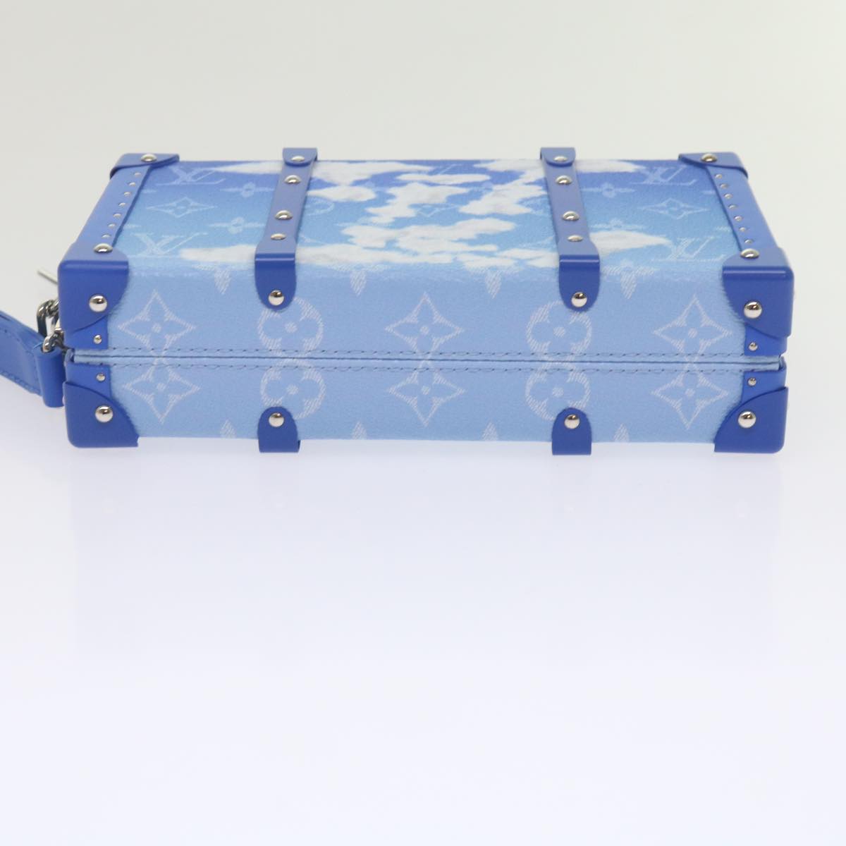 LOUIS VUITTON Clutch Bag