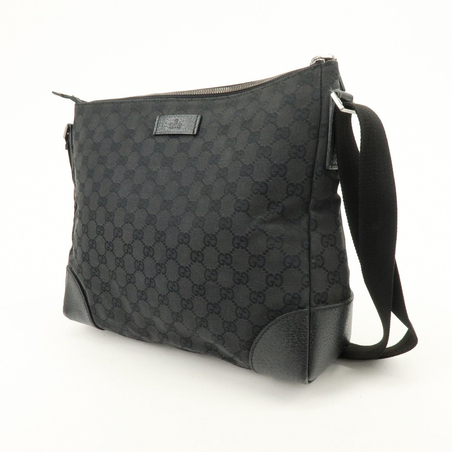 GUCCI GG Canvas Leather Shoulder Bag Messenger Bag Black 110054