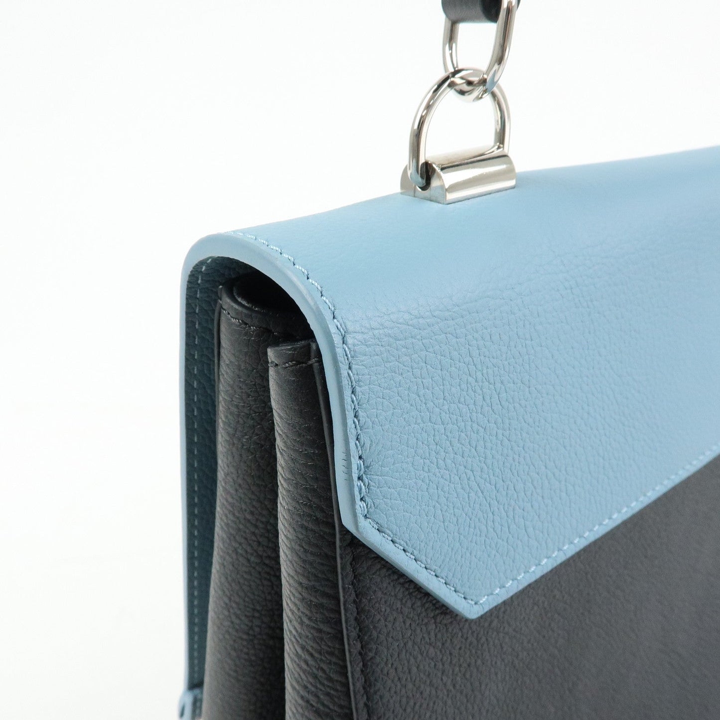 Louis Vuitton Lock Me Leather Cartable Hand Bag Blue Black M50250