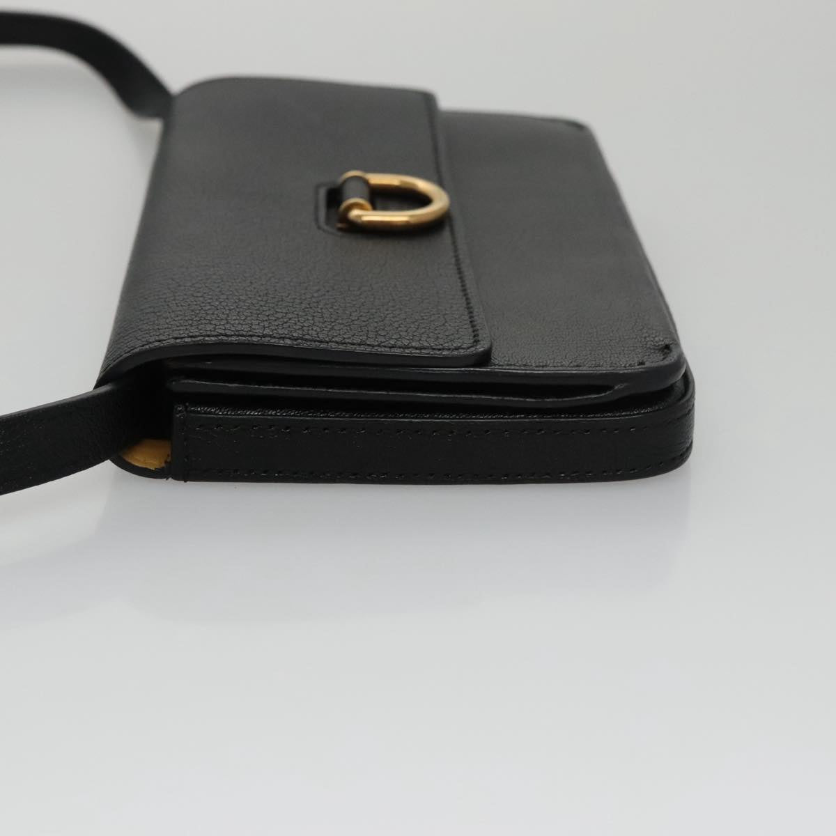 Burberry Black Leather Shoulder Bag ( )